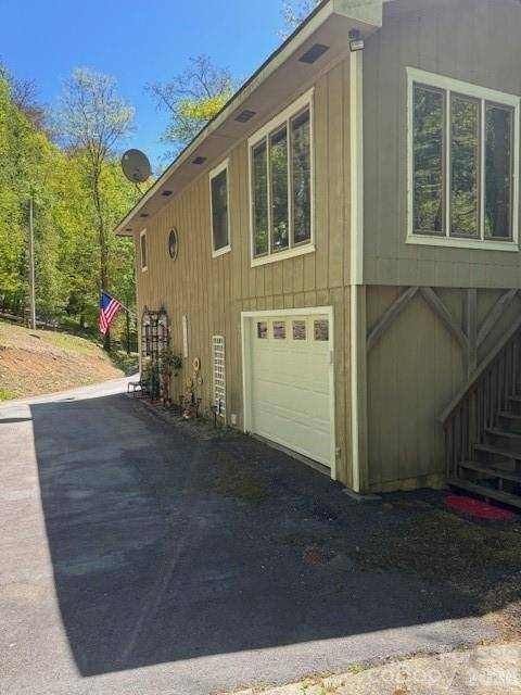 918 Plott Balsam RD, Maggie Valley, NC 28751