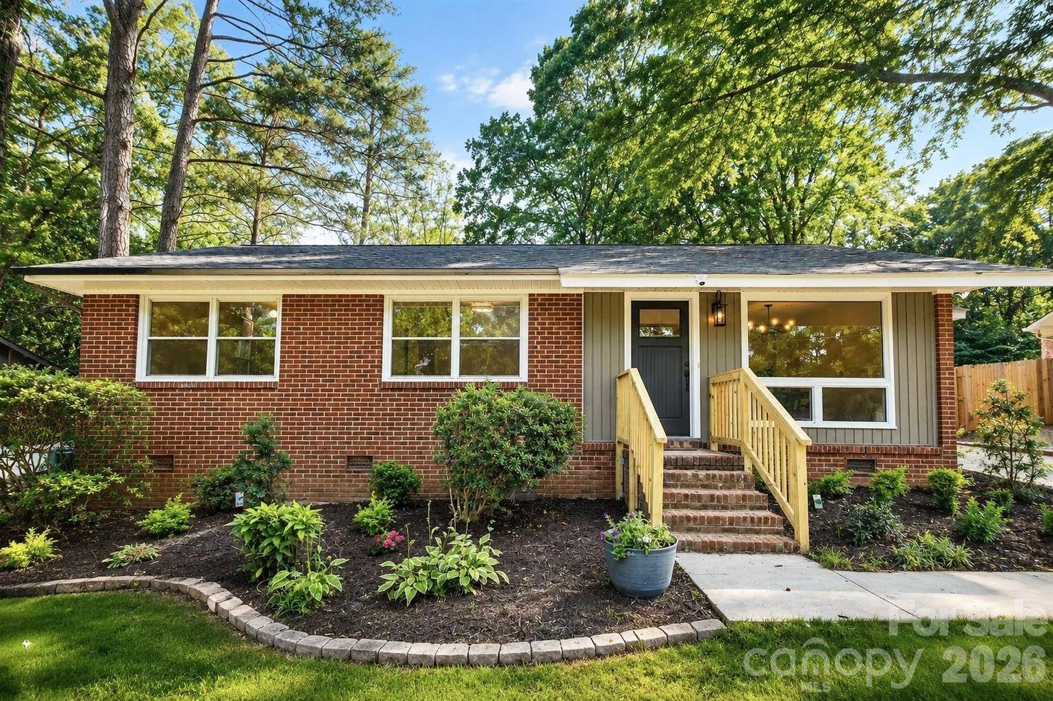 3840 Colebrook RD, Charlotte, NC 28215