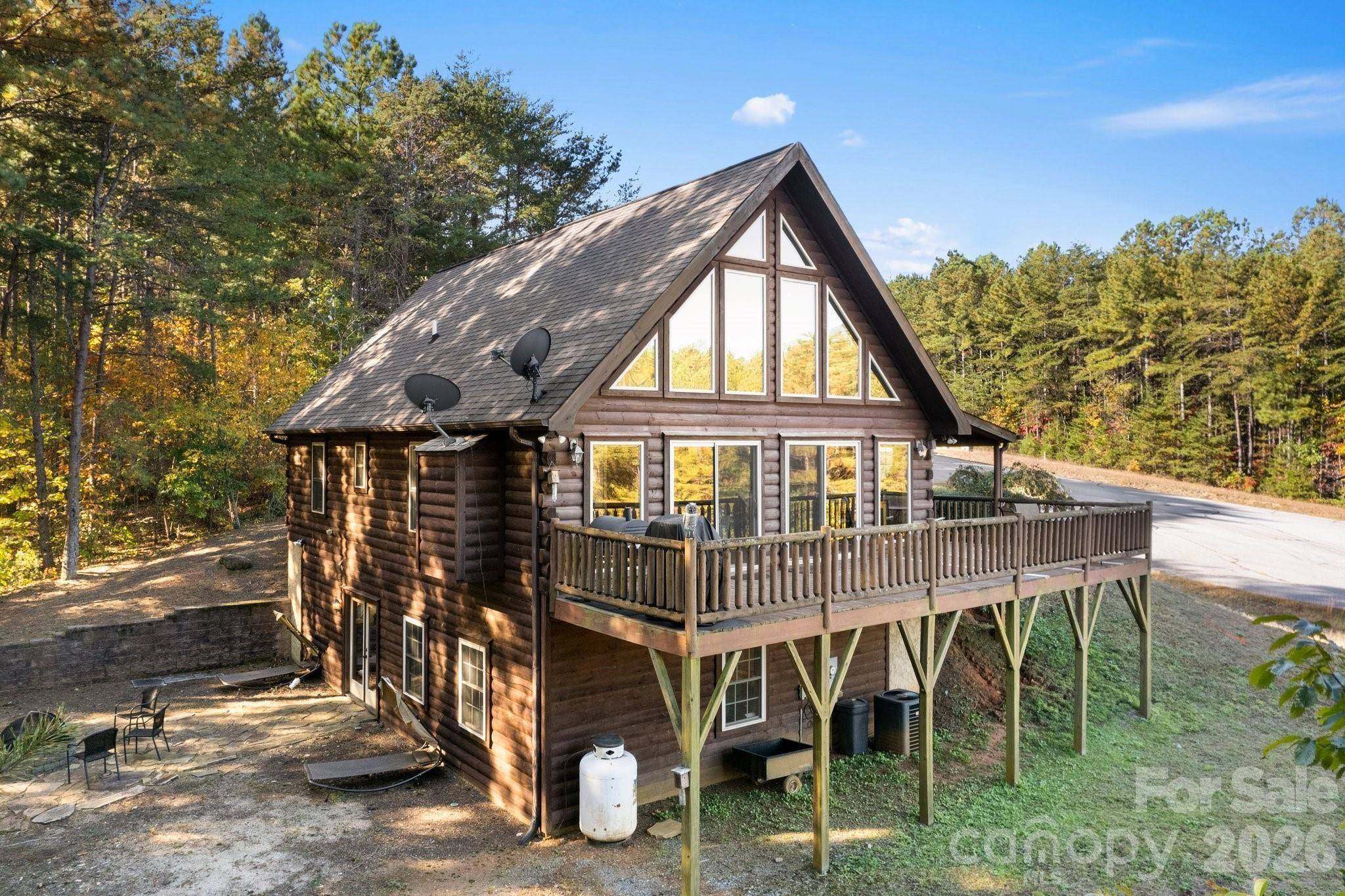 105 Palisade DR, Mill Spring, NC 28756
