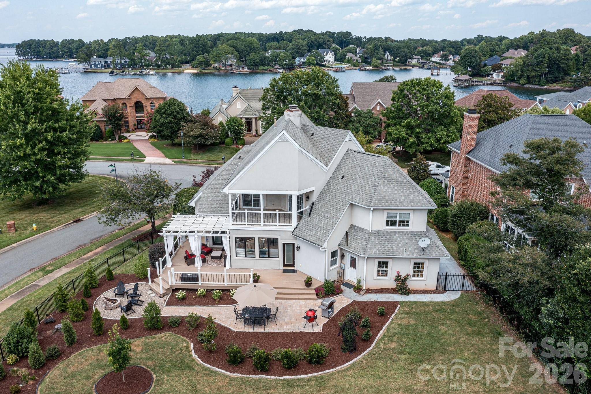 17626 Spinnakers Reach DR, Cornelius, NC 28031
