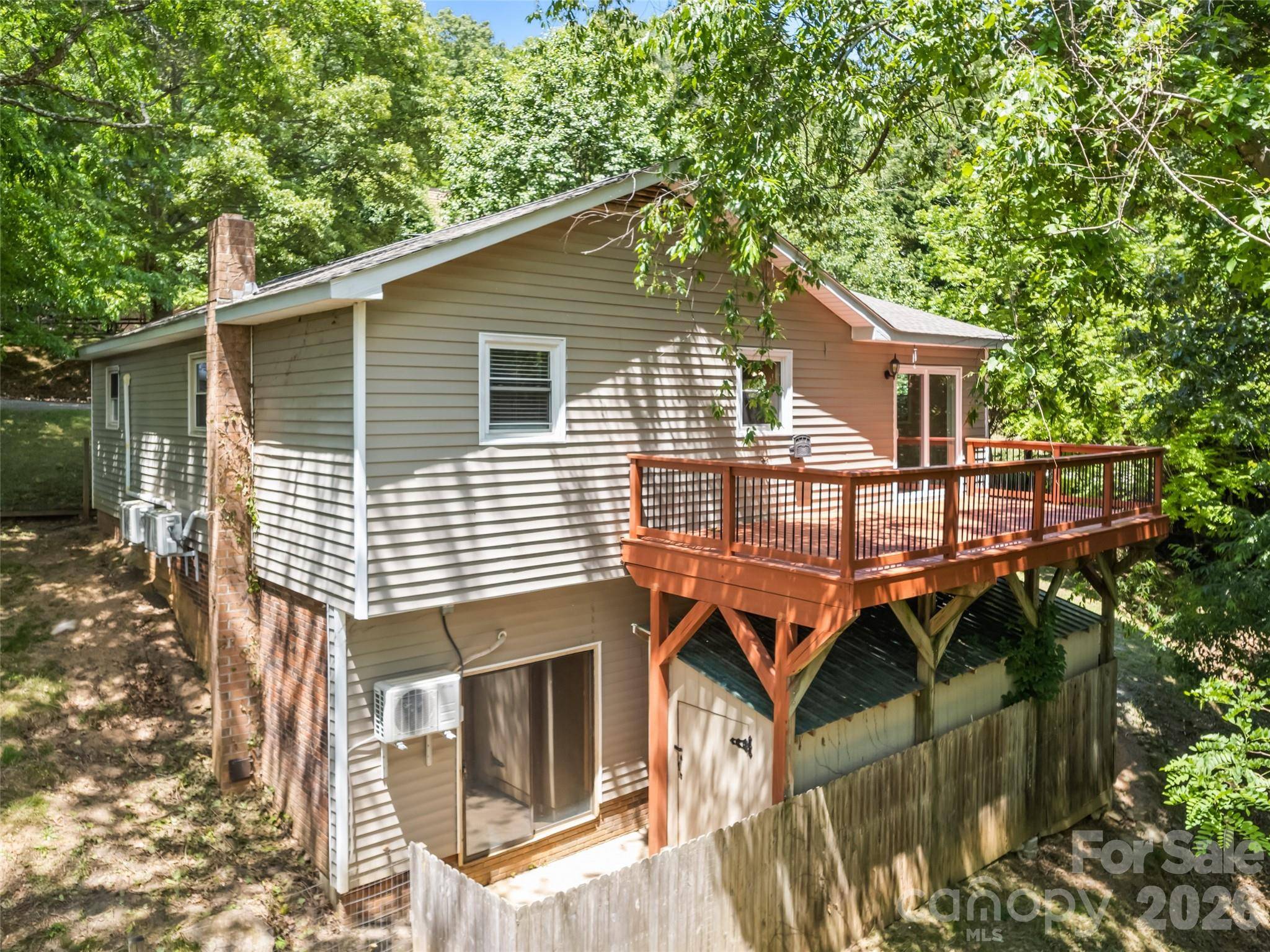 157 Highland TER, Clyde, NC 28721