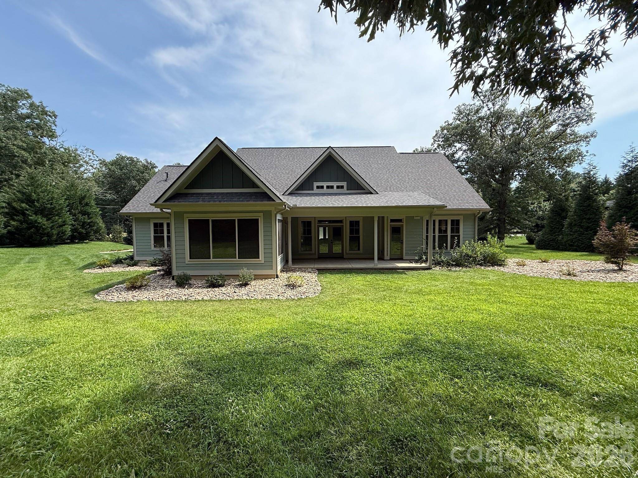 30 Shipman Pkwy, Flat Rock, NC 28731