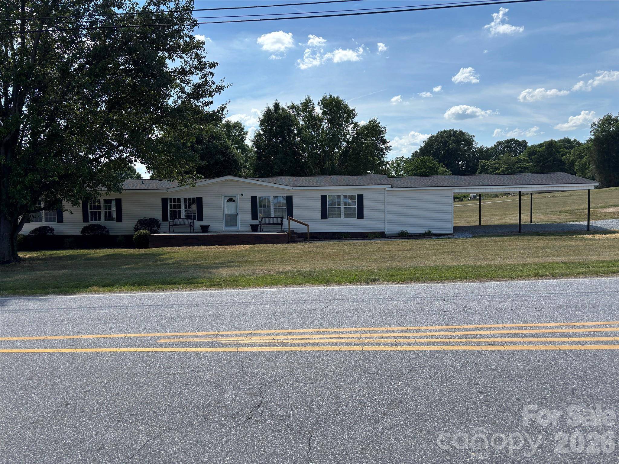 559 School DR, Taylorsville, NC 28681