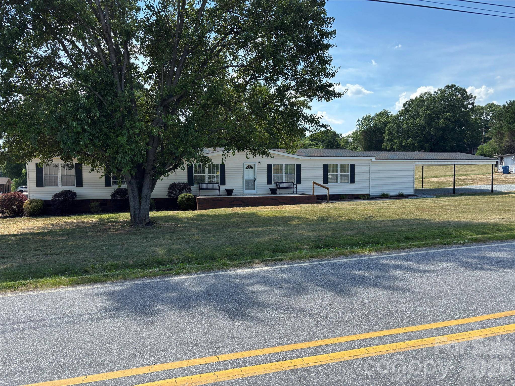 559 School DR, Taylorsville, NC 28681