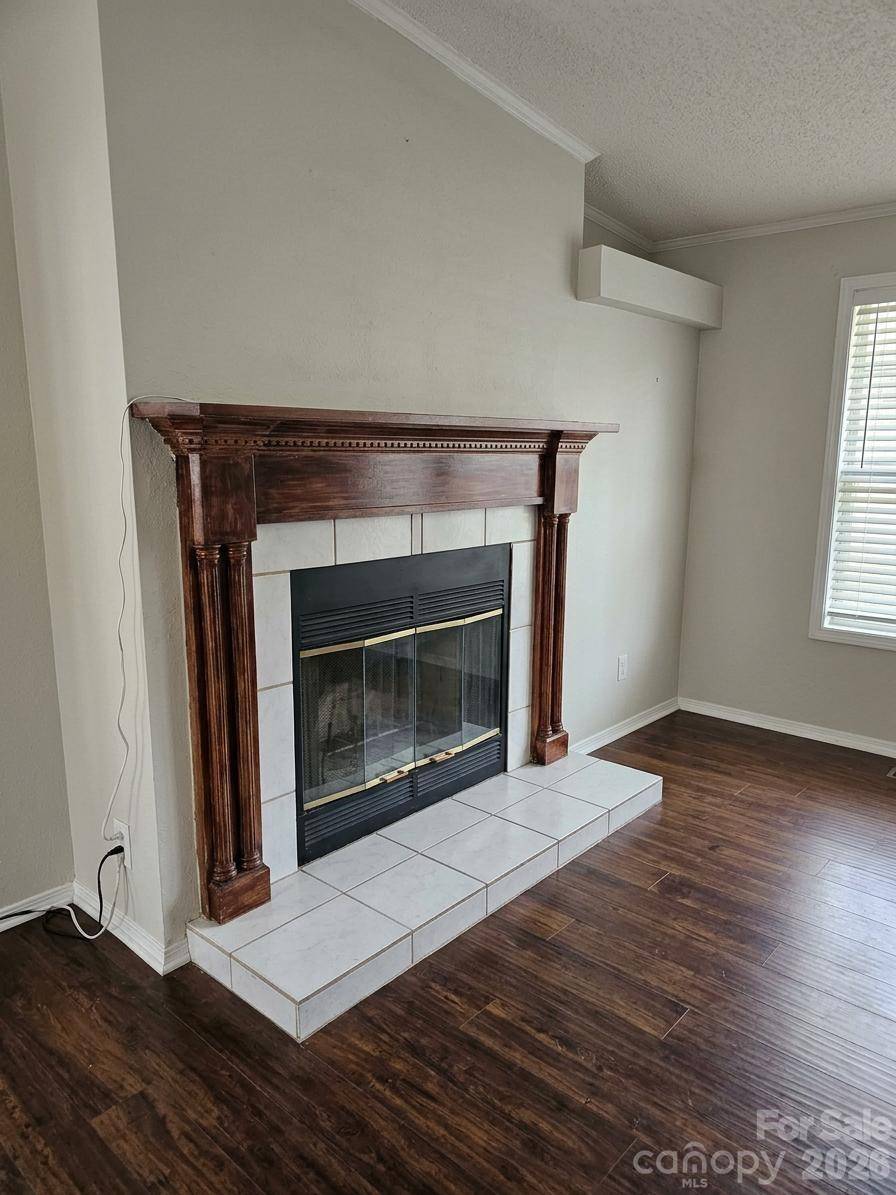 1276 Forest Ridge DR, Bessemer City, NC 28016