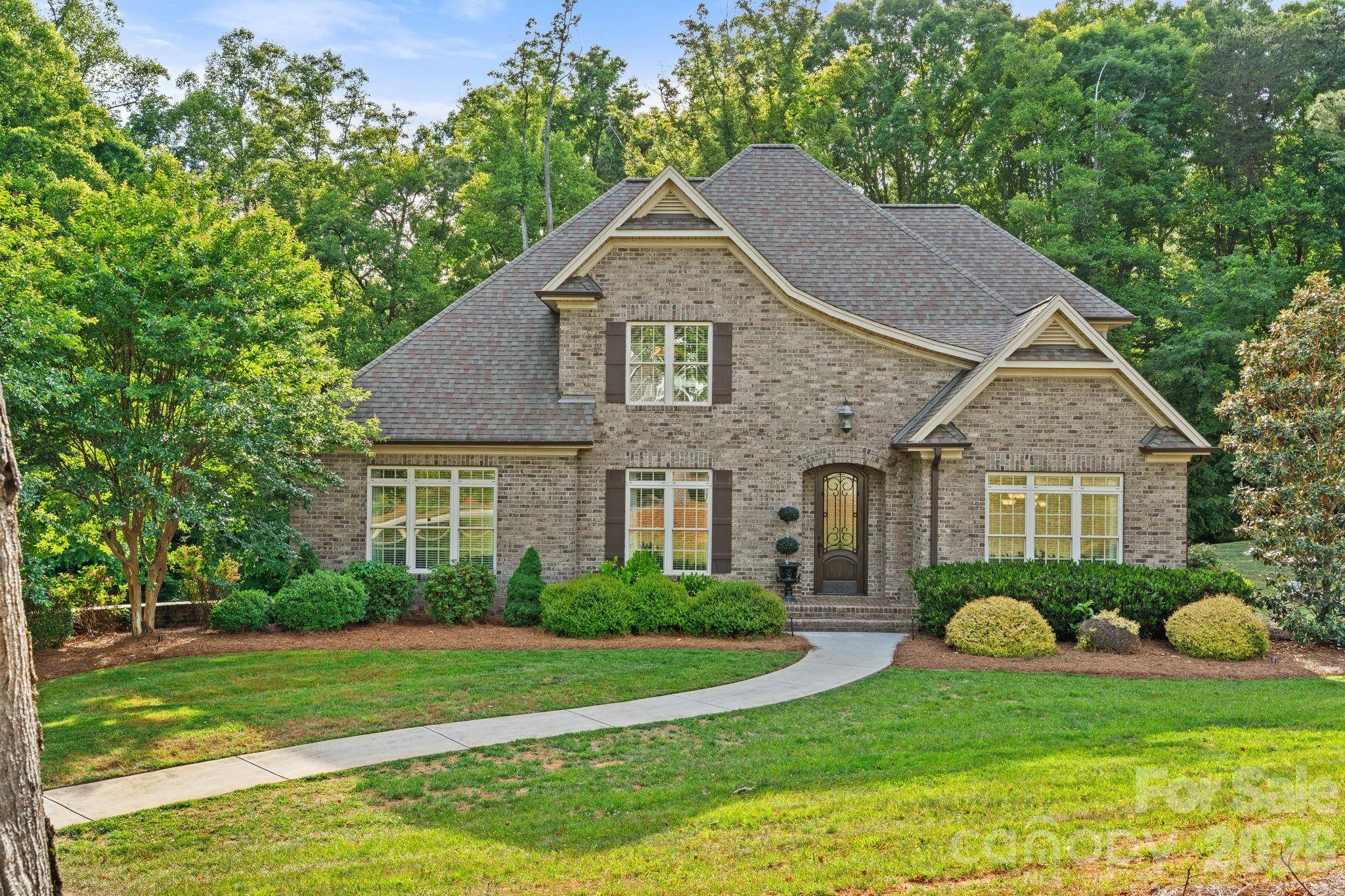 8050 Windswept DR, Belews Creek, NC 27009