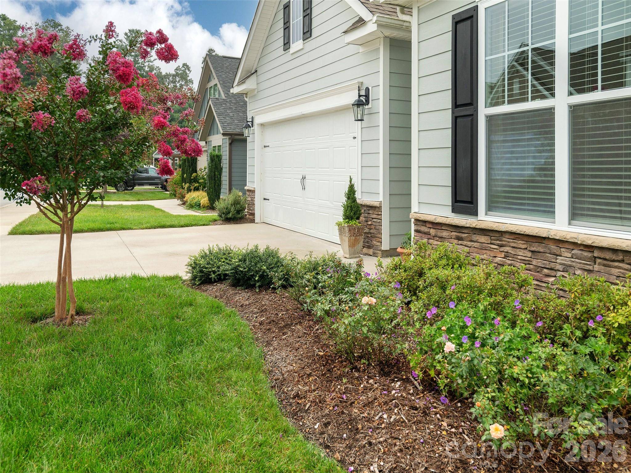 743 Summerfield PL, Flat Rock, NC 28731