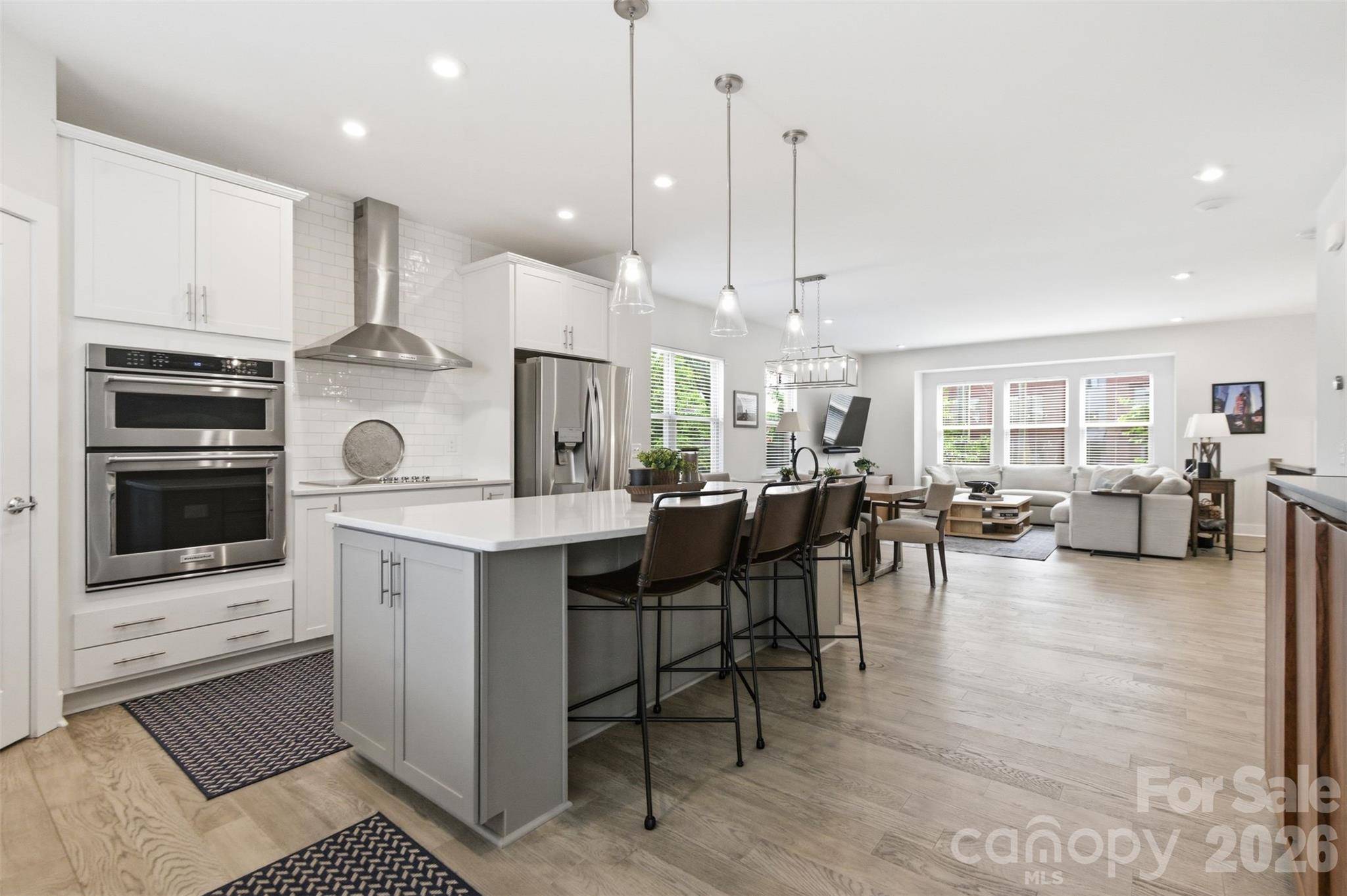 18005 Nolita LN, Charlotte, NC 28204