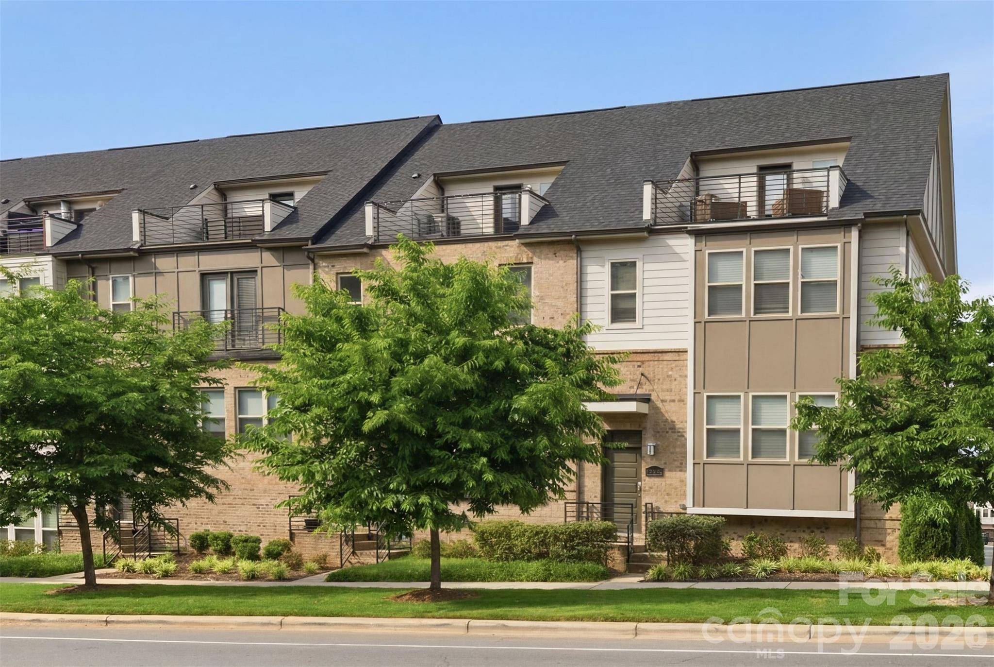 18005 Nolita LN, Charlotte, NC 28204