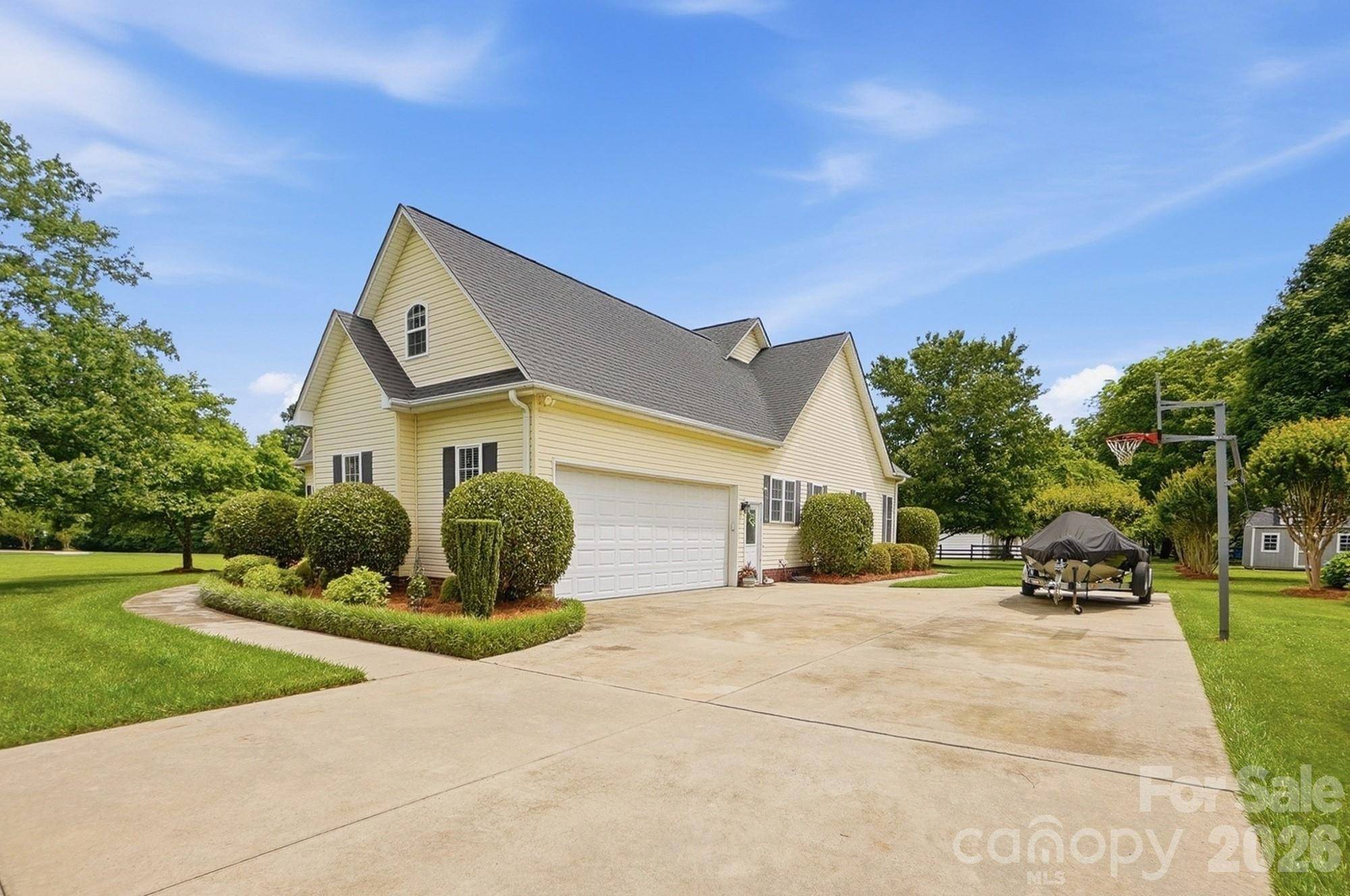 258 Glenwood DR, Oakboro, NC 28129
