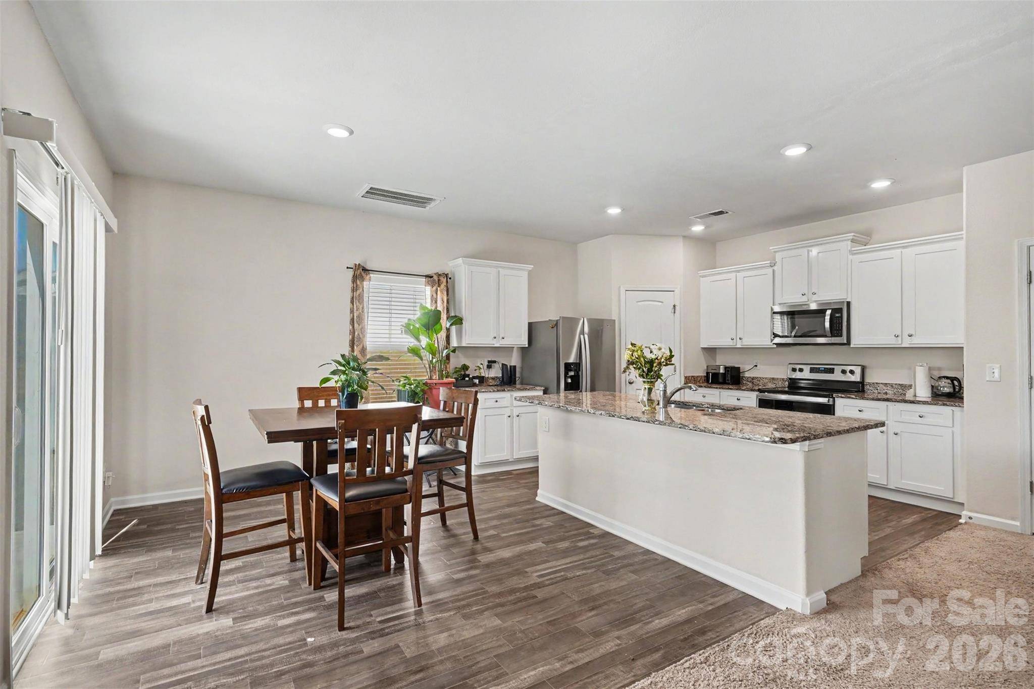 1112 Creedmore CT, Charlotte, NC 28215