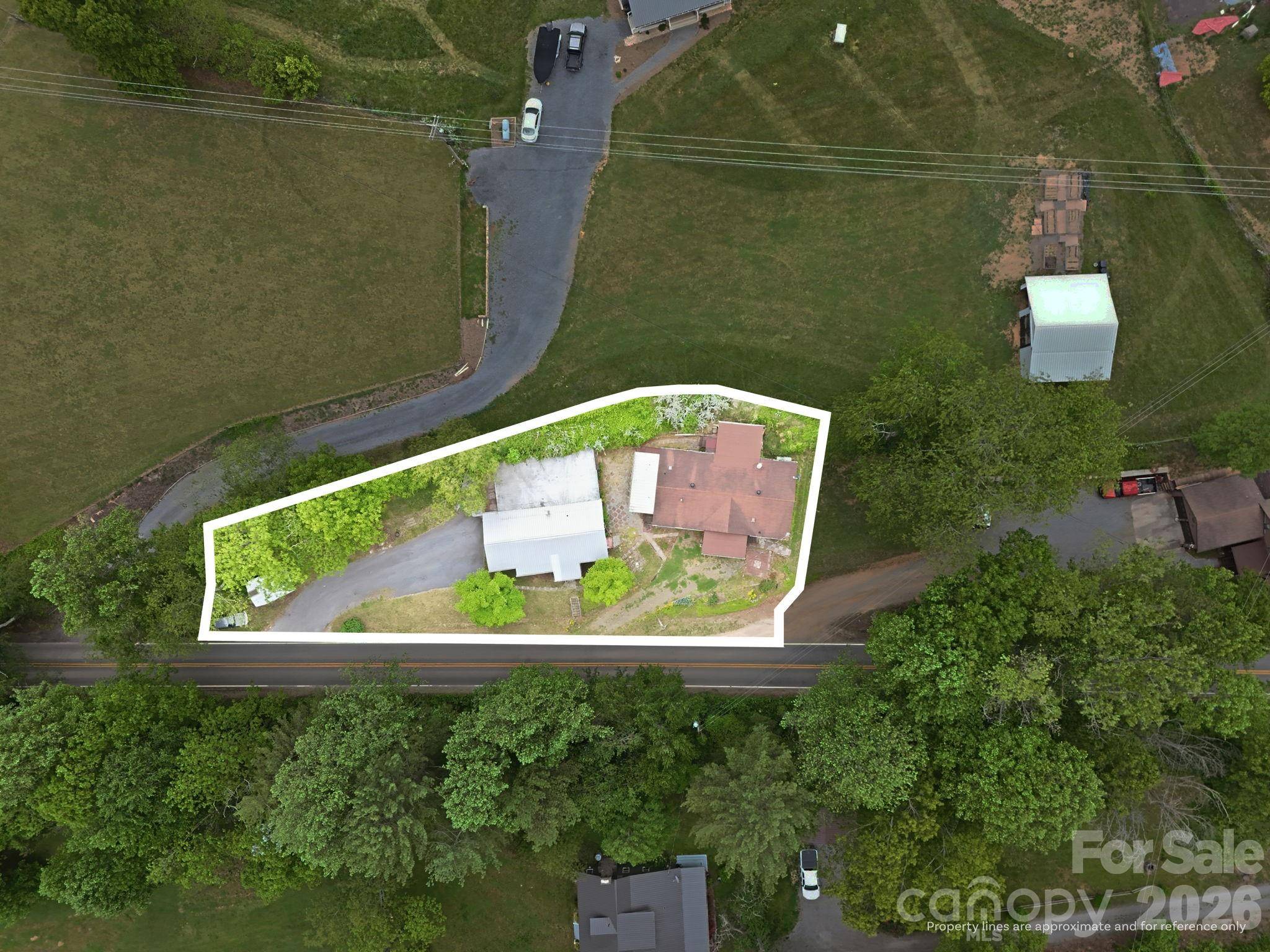 3383 Thickety RD, Clyde, NC 28721