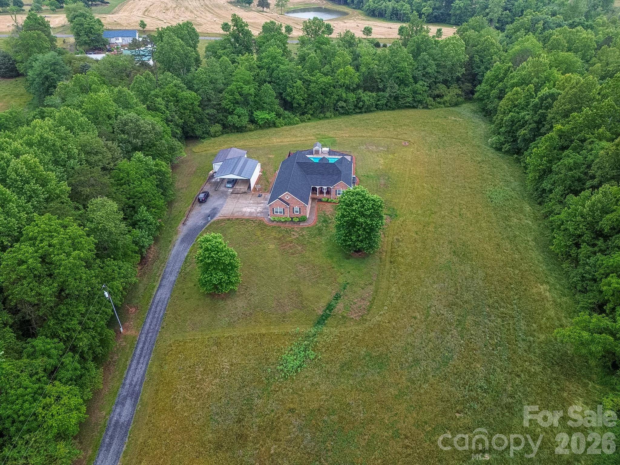 3127 Yorkshire LN, Boonville, NC 27011