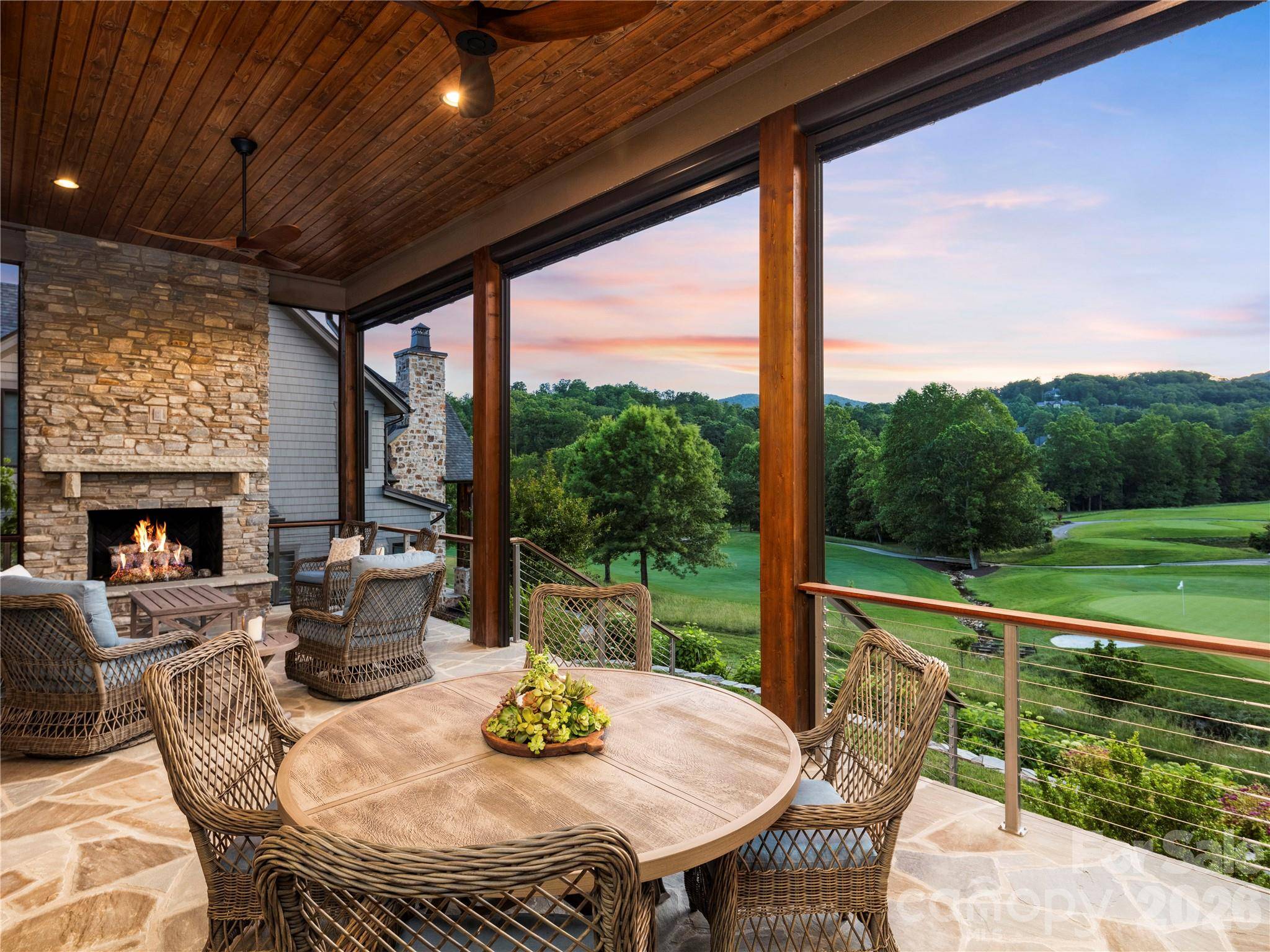103 Somerset Village LN, Arden, NC 28704