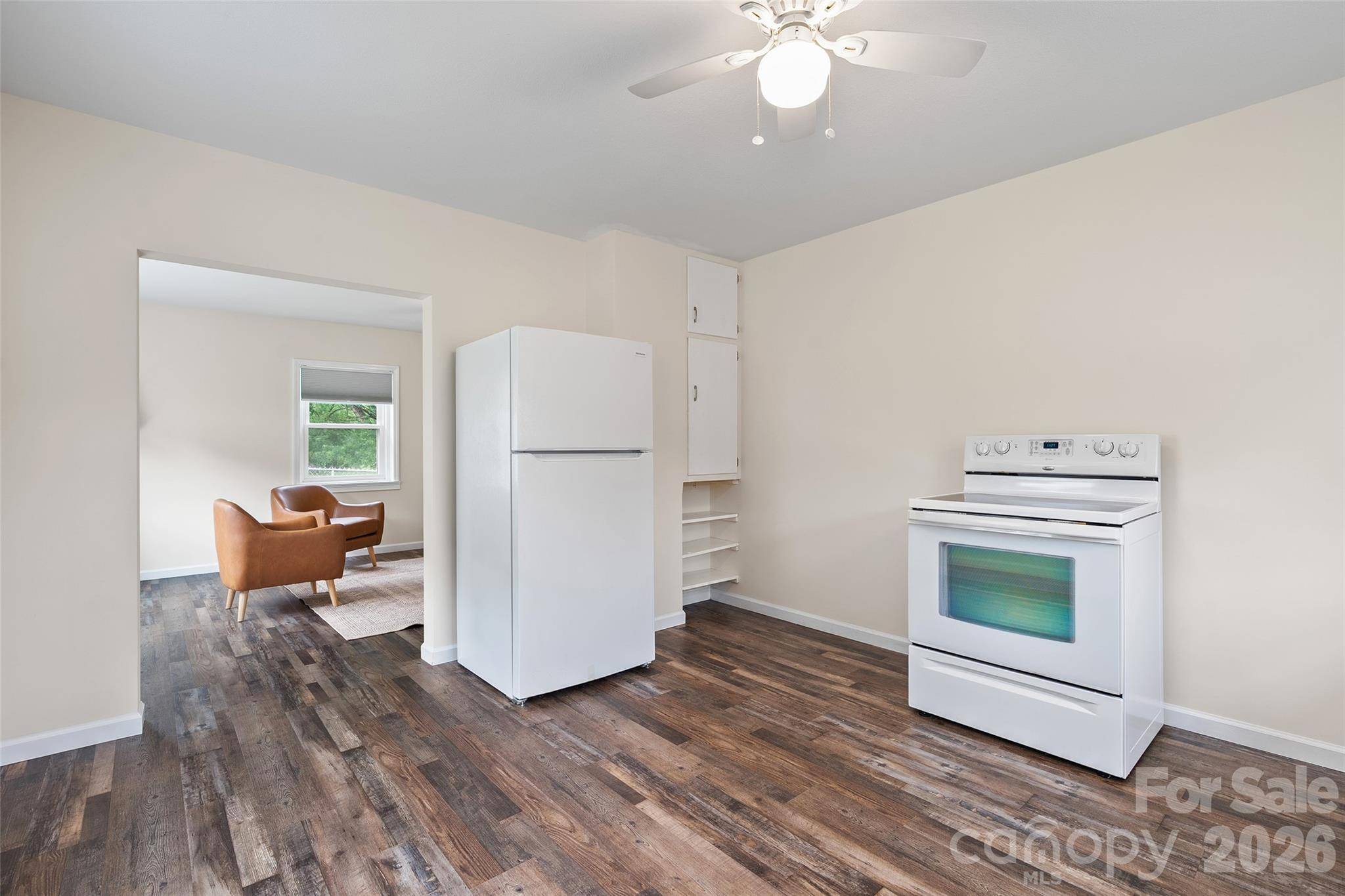 34 Stephens RD, Waynesville, NC 28786