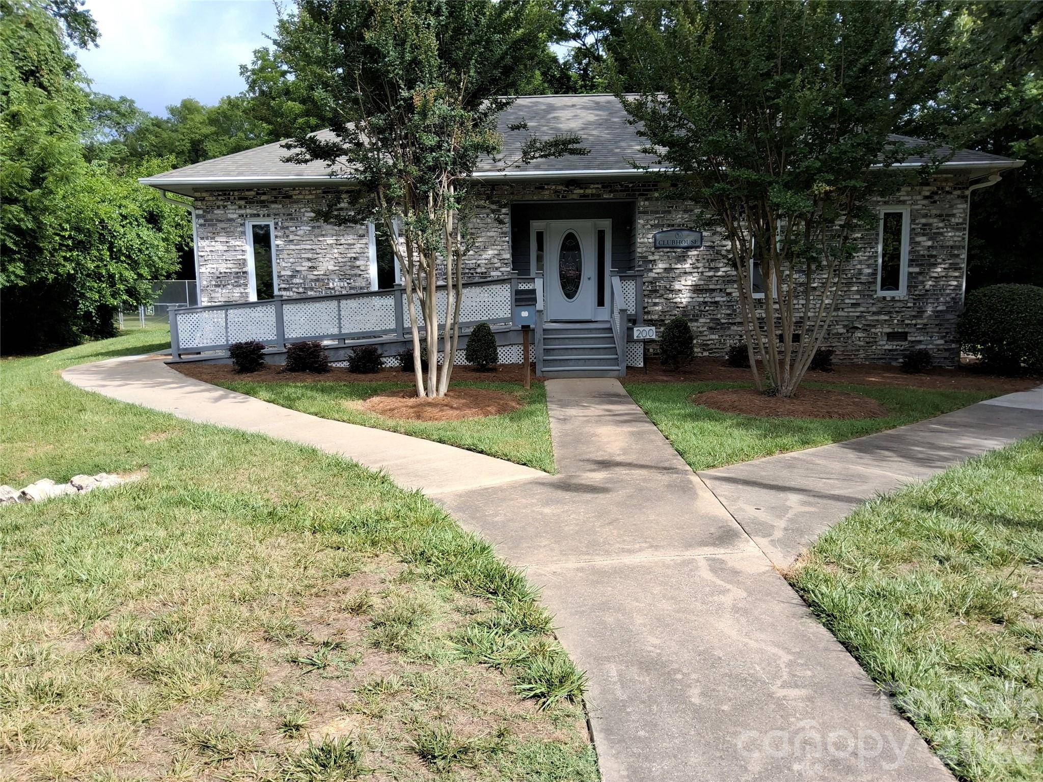 1903 Wellington Hills CIR, Salisbury, NC 28147