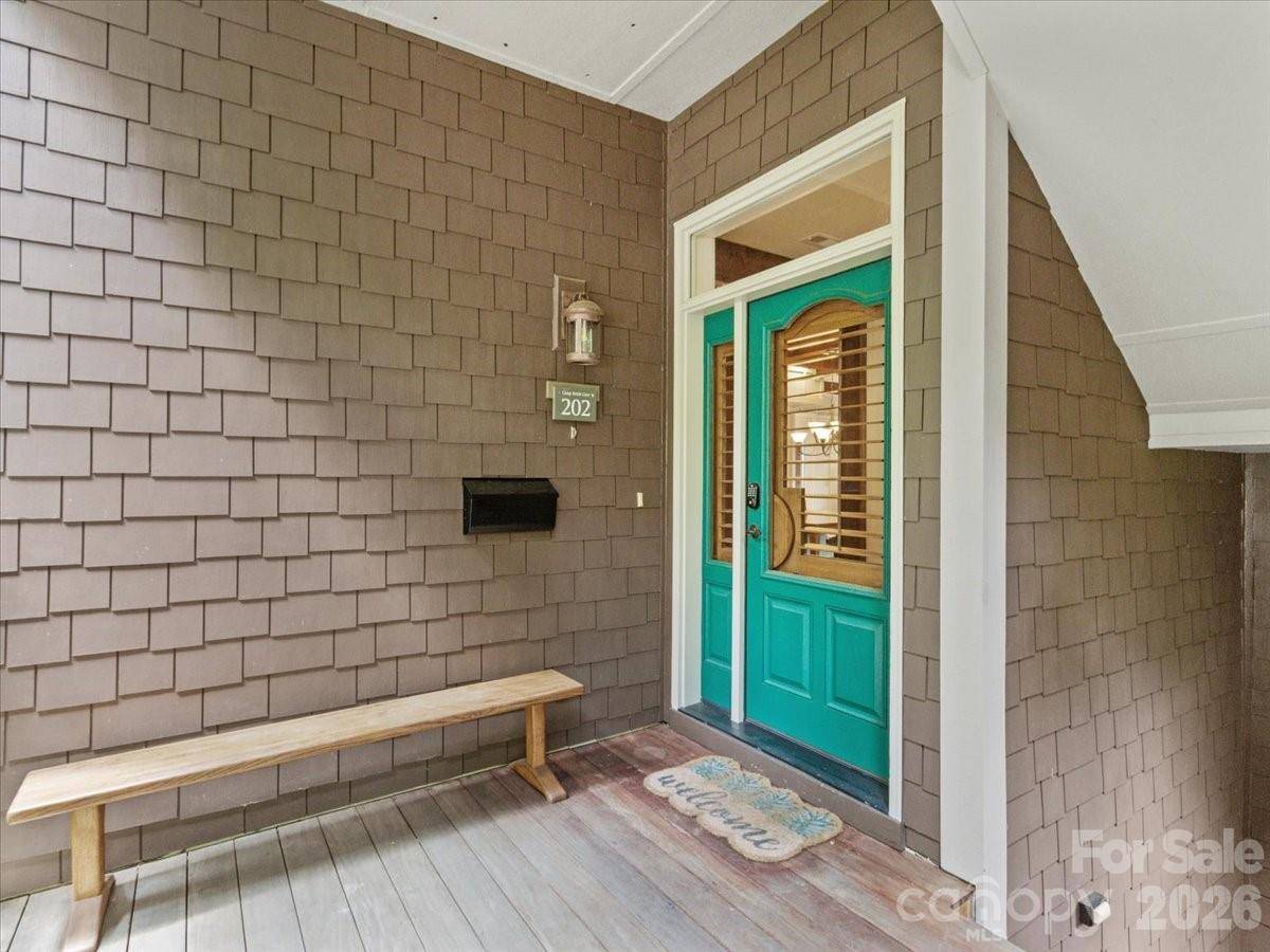 45 Creekside WAY #I202, Burnsville, NC 28714