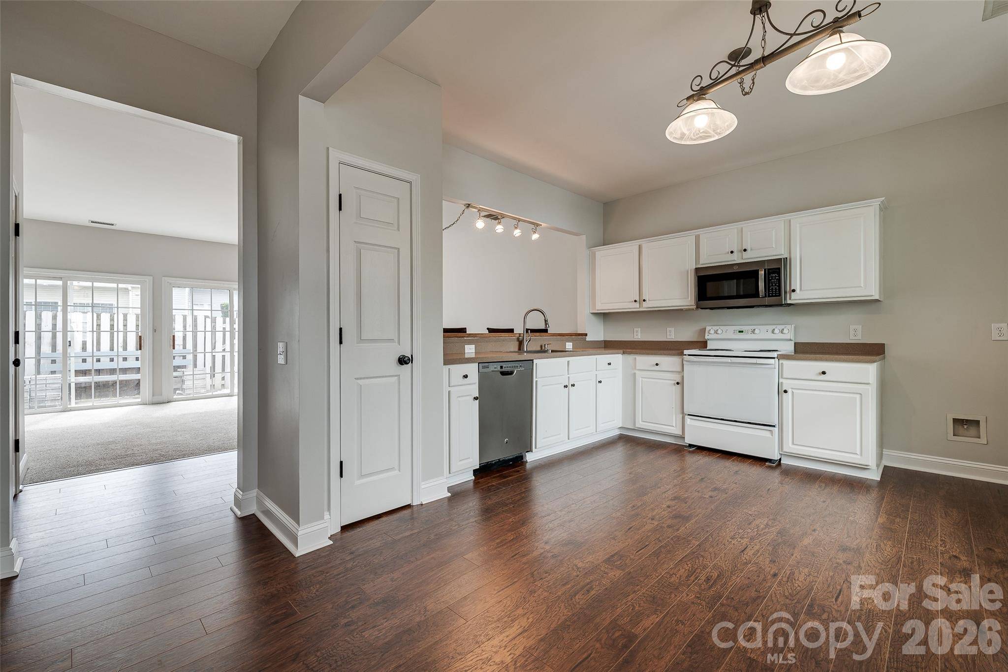 3186 Mannington DR, Charlotte, NC 28270