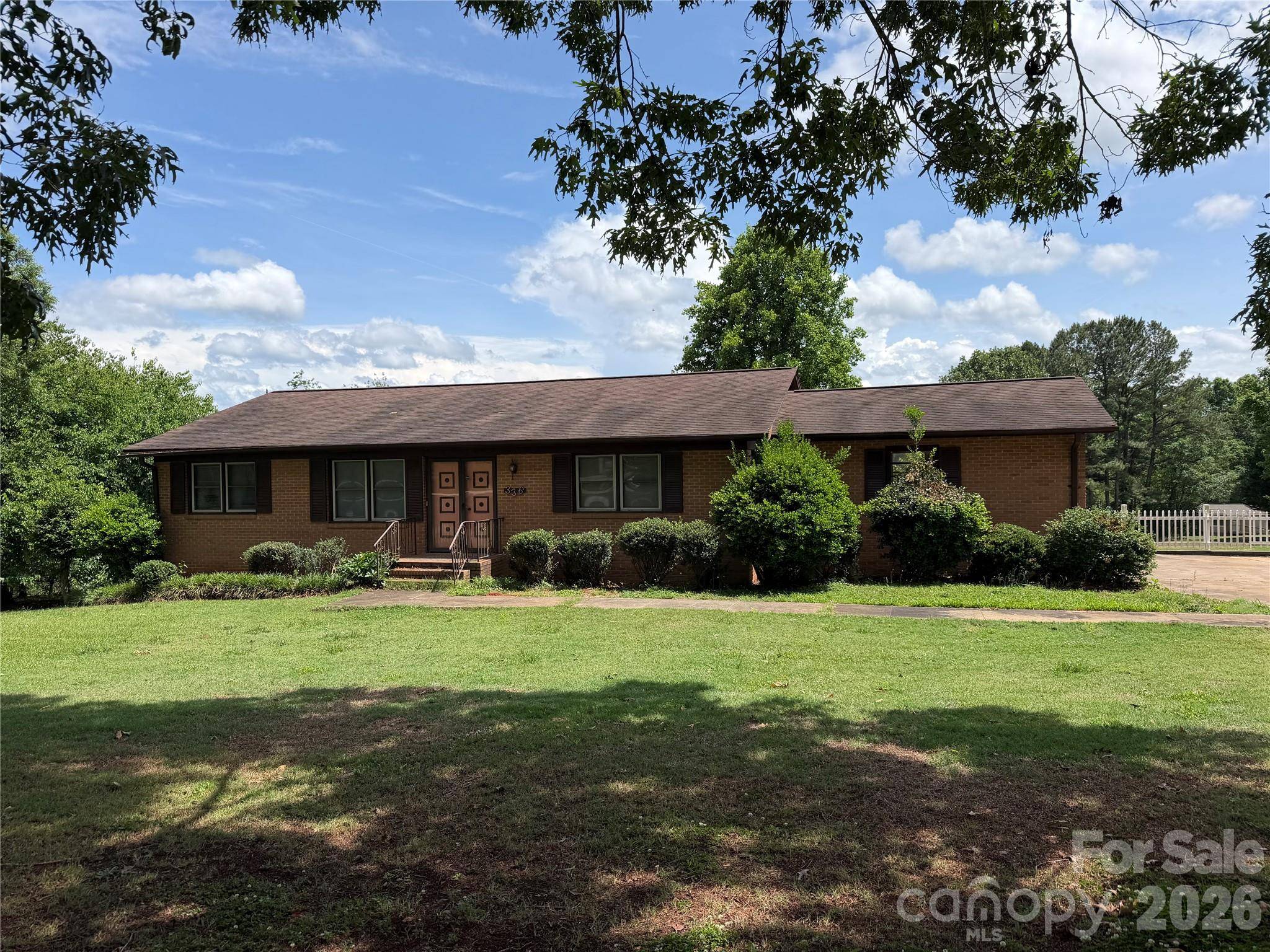 336 Bridges RD, Blacksburg, SC 29702