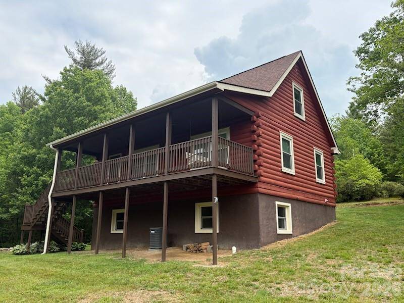 9064 Wildflower LN, Newland, NC 28657