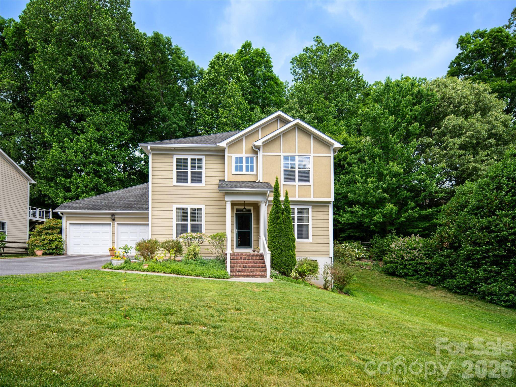541 Welsh Partridge CIR, Biltmore Lake, NC 28715