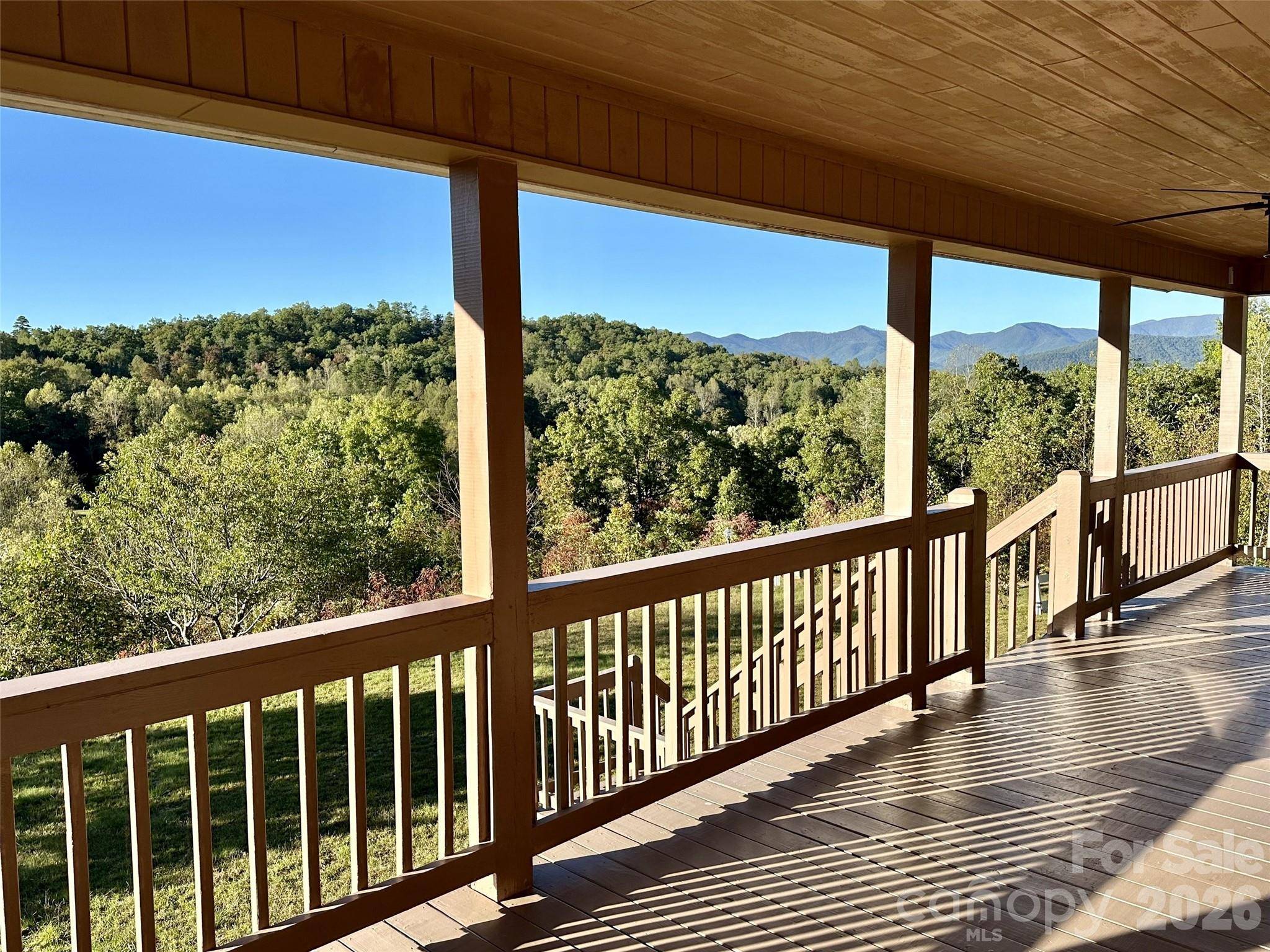 1120 Jacobs Branch RD, Franklin, NC 28734