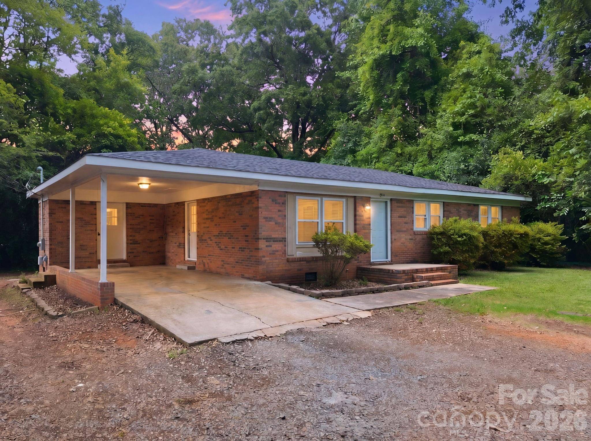 304 Shady LN, Norwood, NC 28128