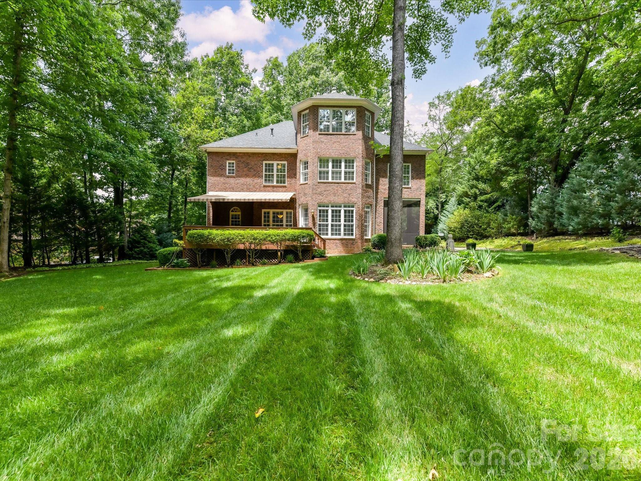 11615 Hidden Forest LN, Davidson, NC 28036