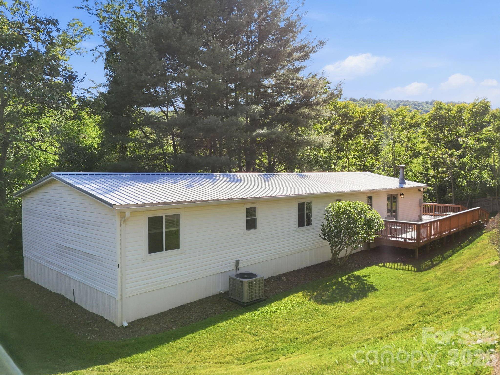 118 Heather DR, Asheville, NC 28806