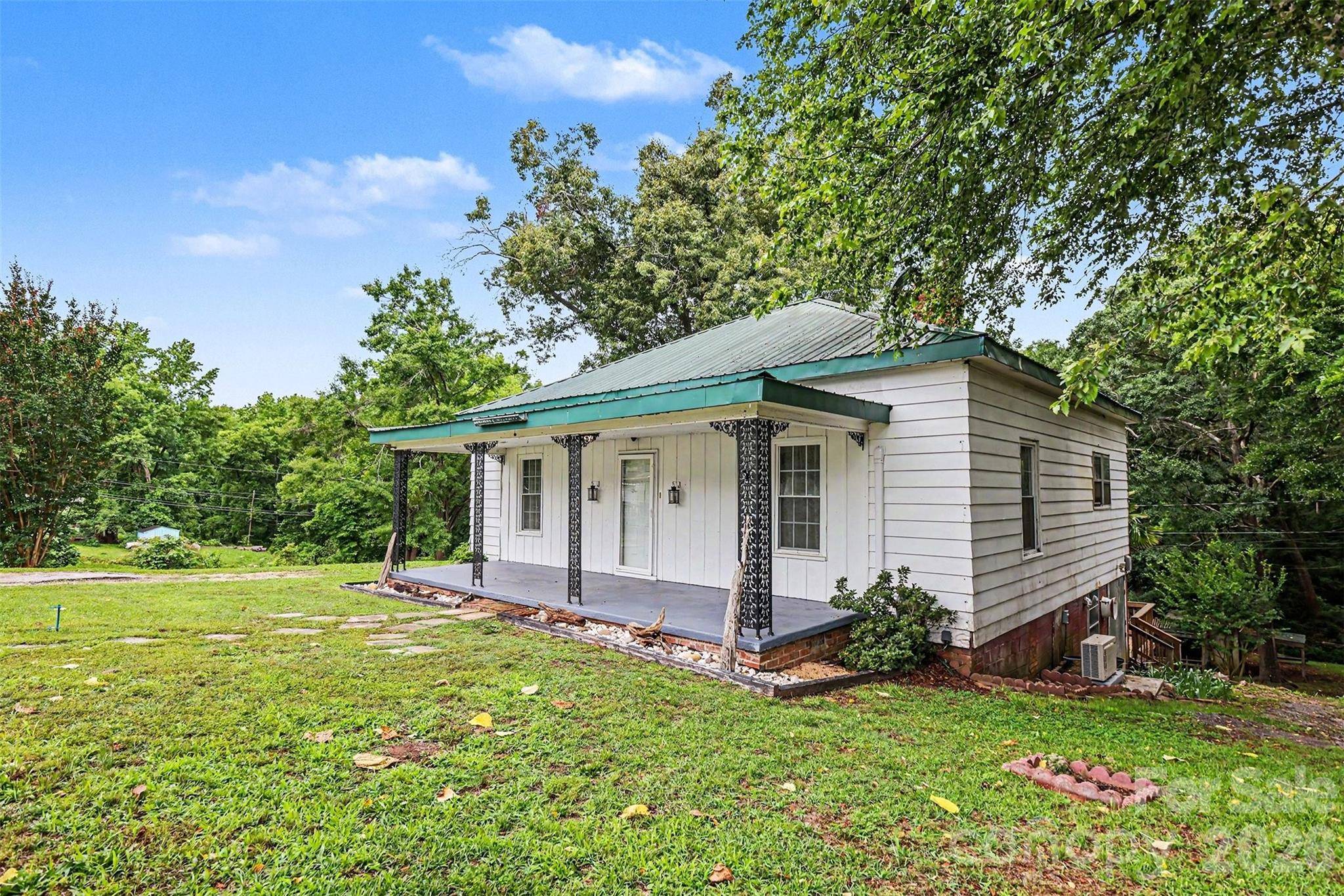 58 Poplar ST, Great Falls, SC 29055