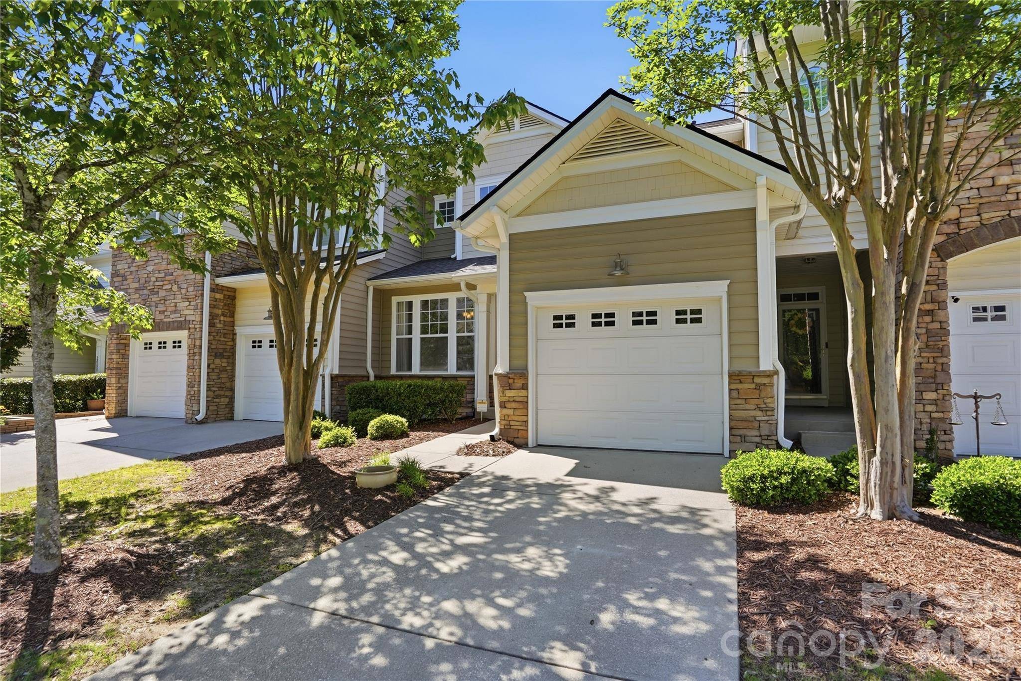 2084 Calloway Pines DR, Tega Cay, SC 29708