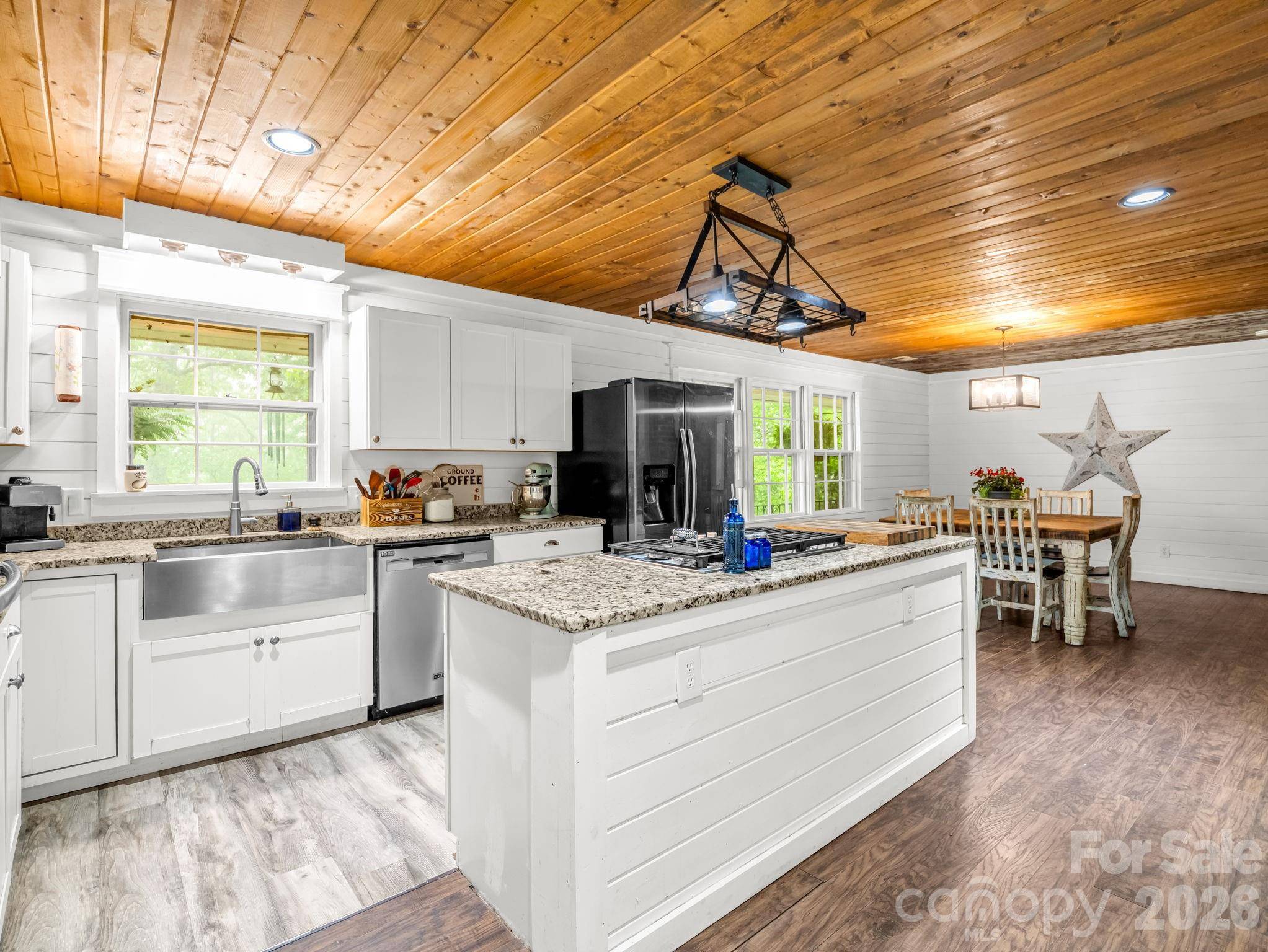 679 Solomon Jones RD, Cedar Mountain, NC 28718