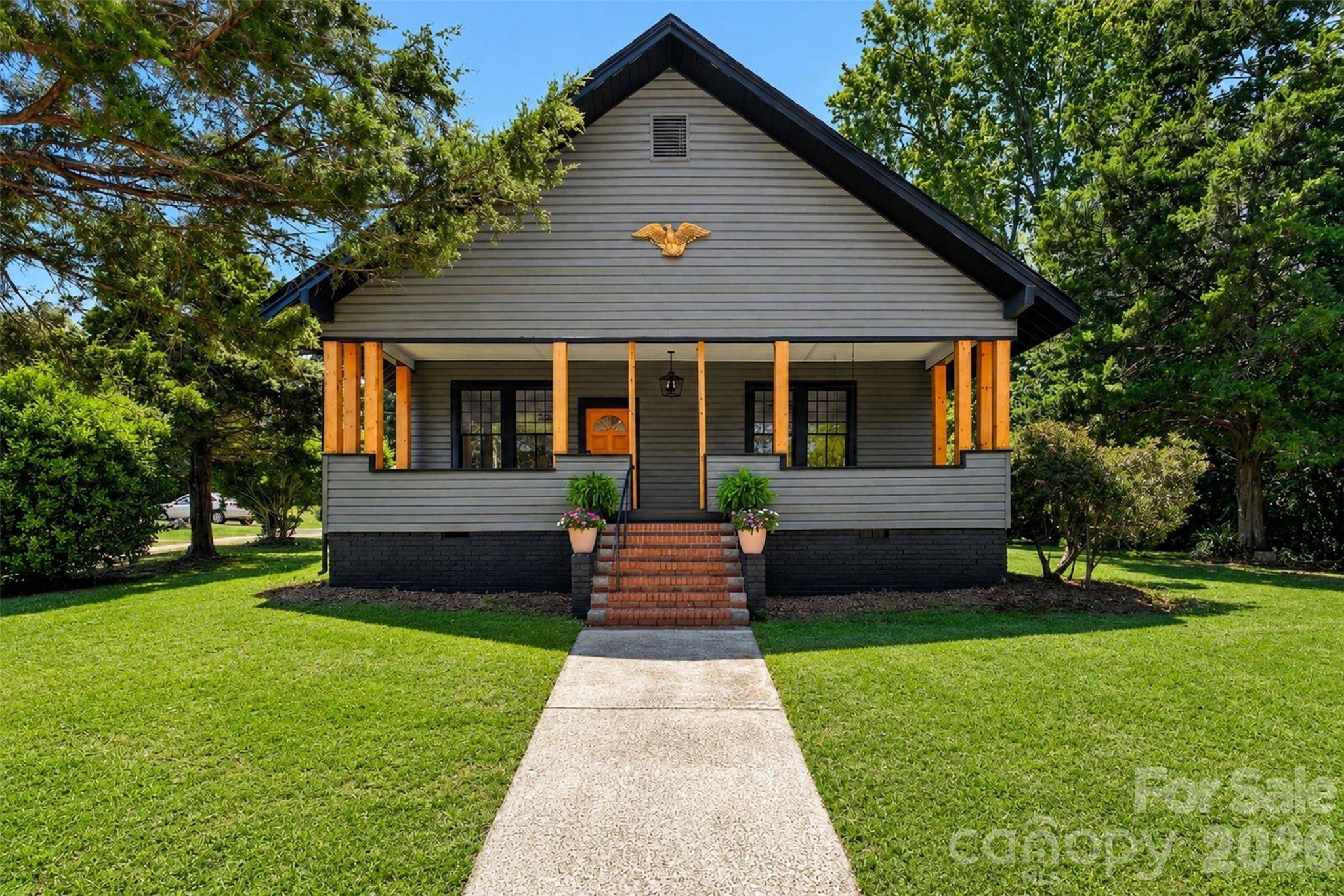 32 Pinecrest AVE, Great Falls, SC 29055