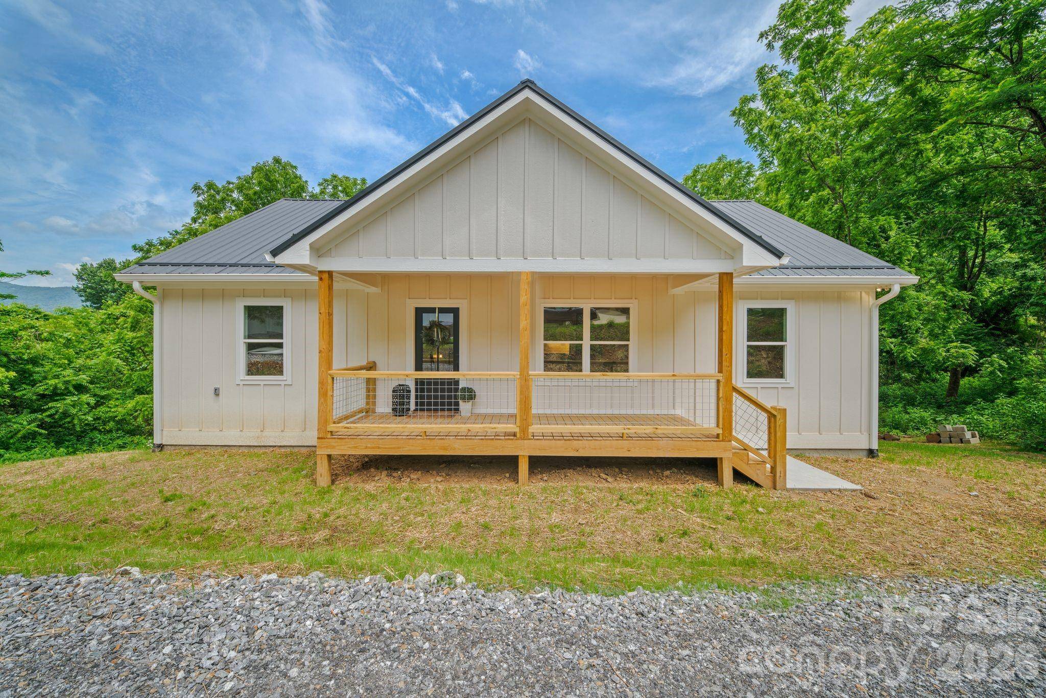 311 Farley ST, Waynesville, NC 28786