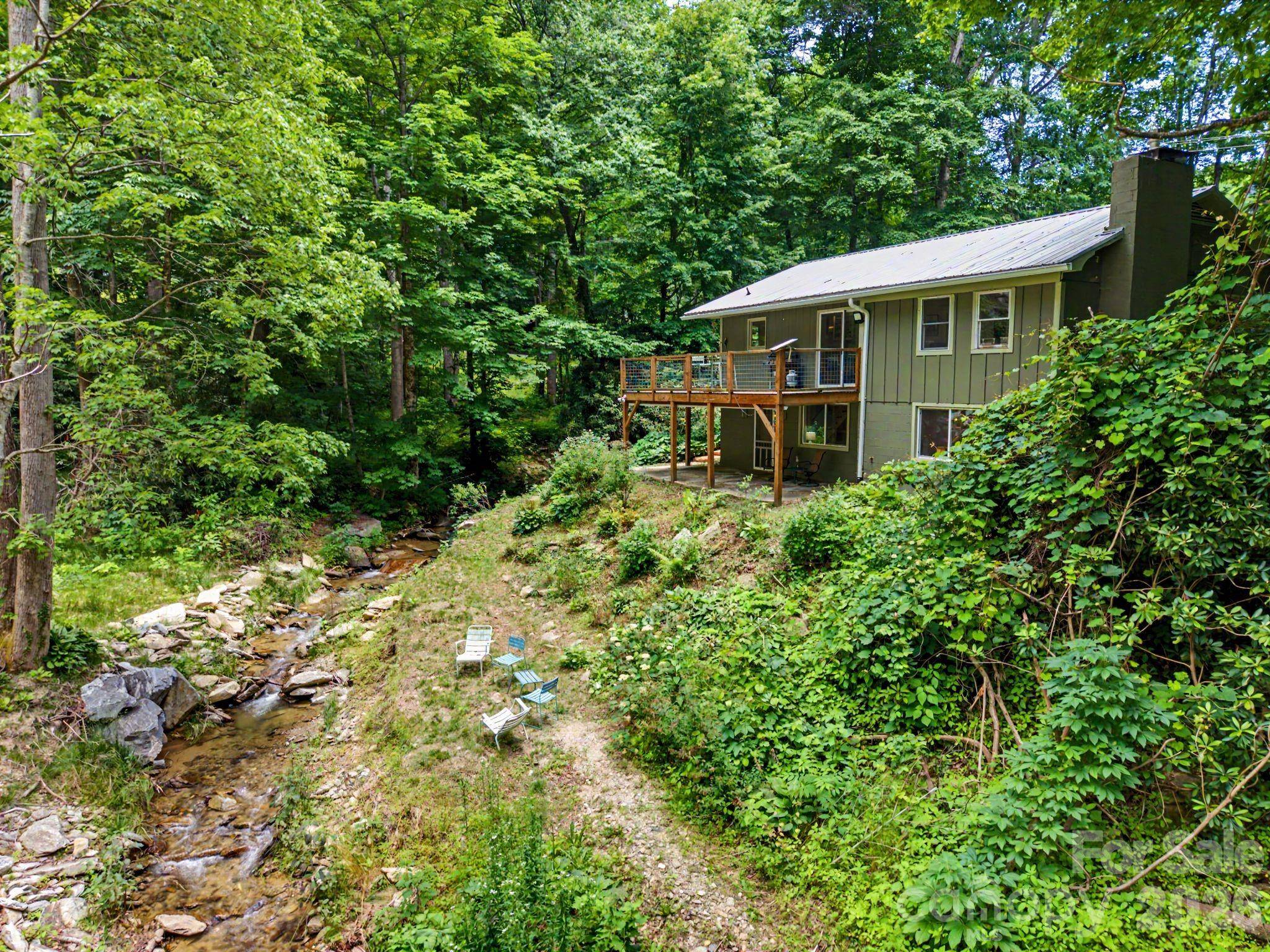 878 Garren Creek RD, Fairview, NC 28730
