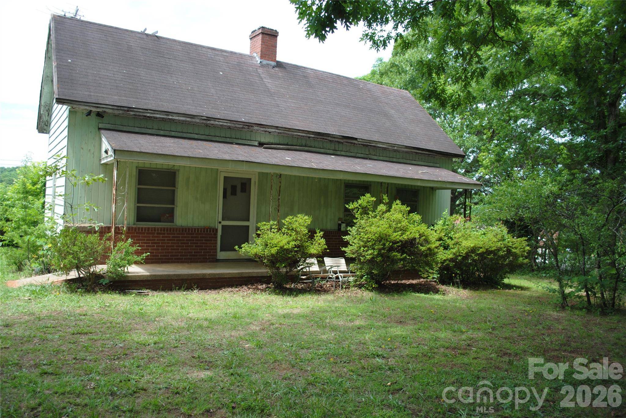 153 & 135 Caroleen ST, Forest City, NC 28043