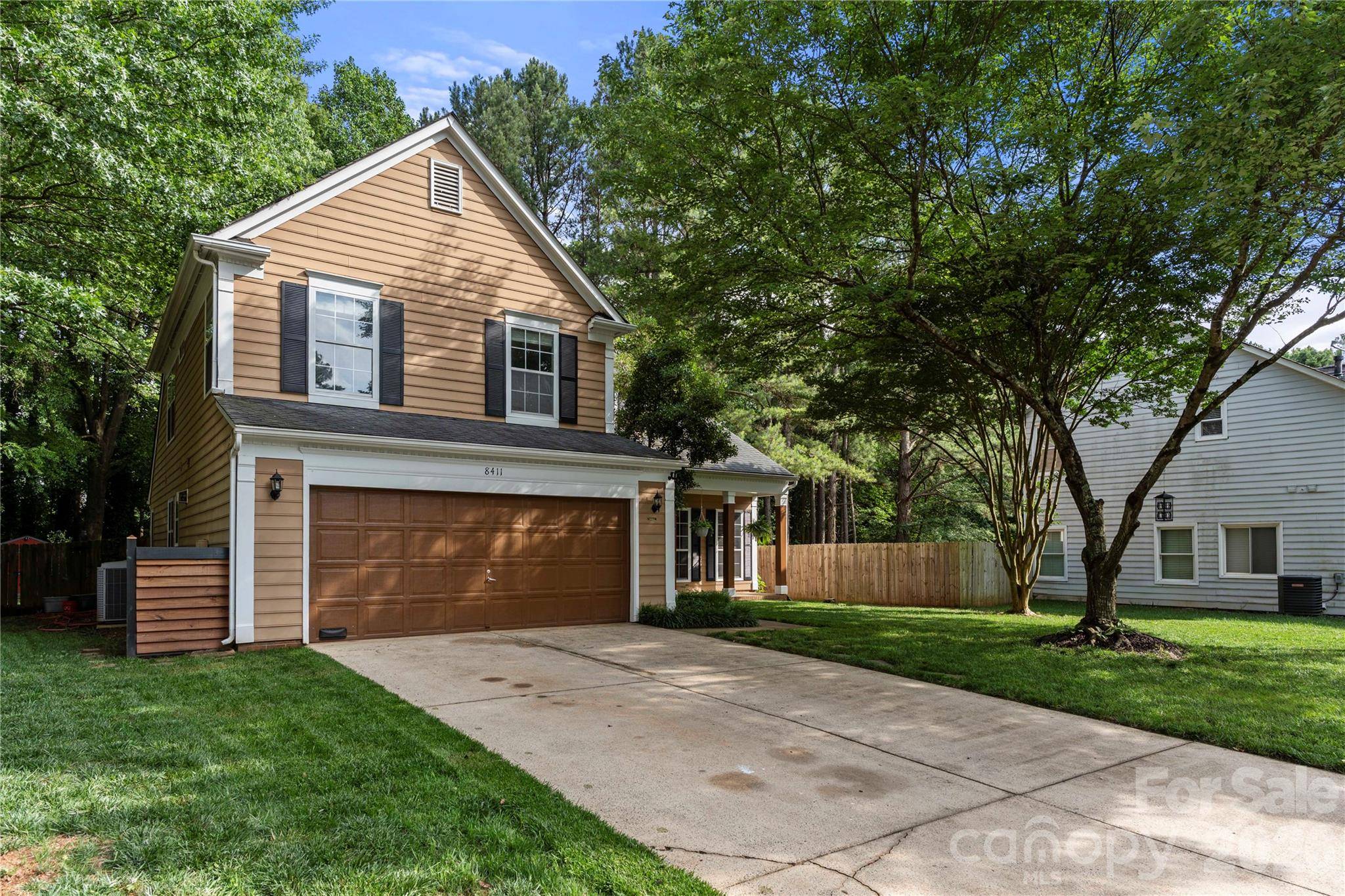 8411 Red Cypress CT, Charlotte, NC 28216