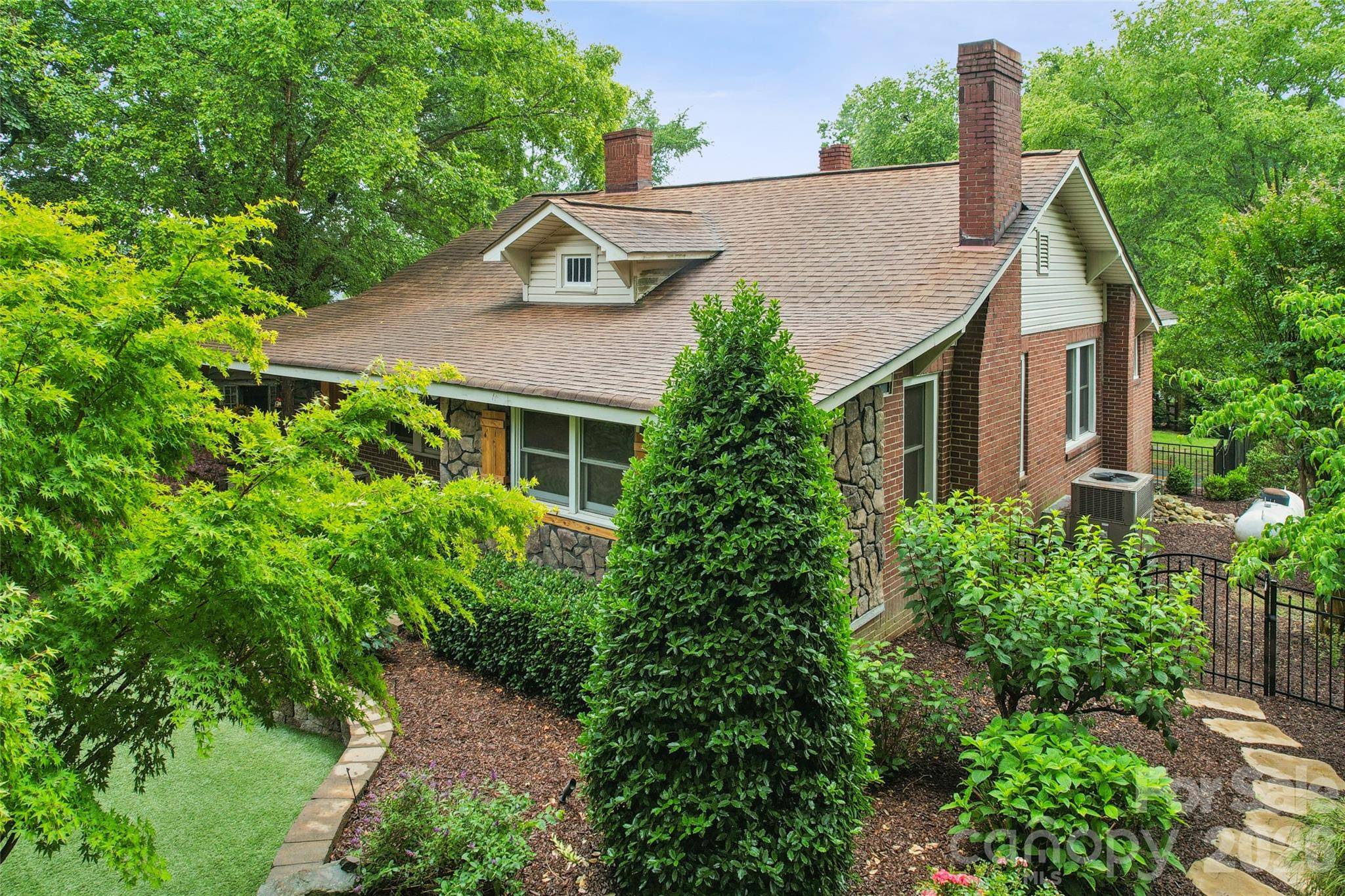 400 Alpine ST NW, Kannapolis, NC 28081