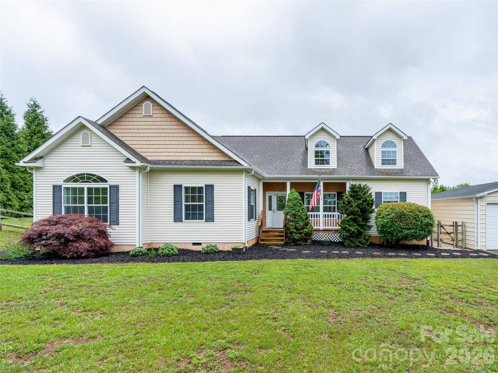 300 Welch DR, Alexander, NC 28701