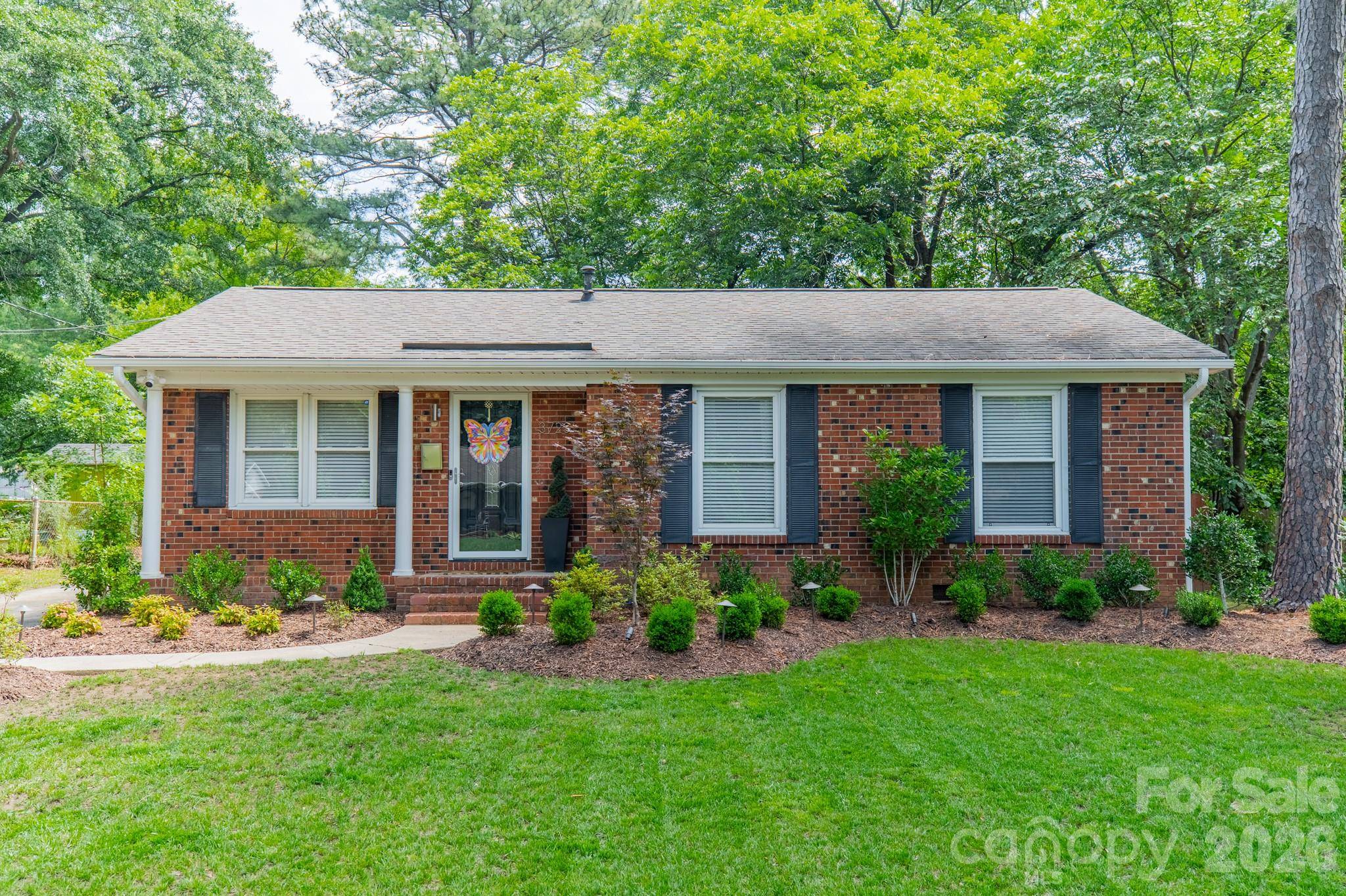 3723 Litchfield RD, Charlotte, NC 28211