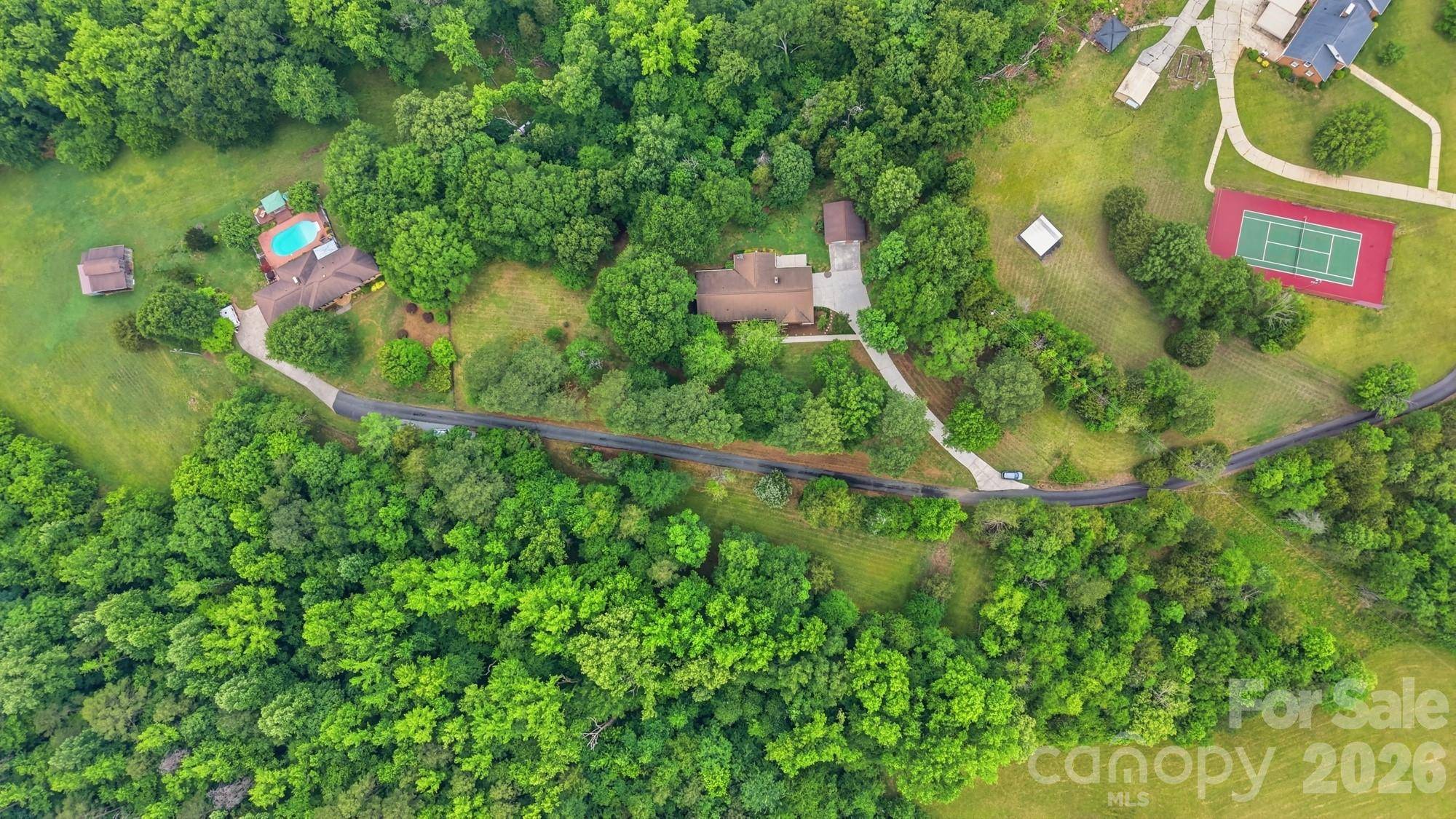 201 Hickory Hill LN, Stanley, NC 28164