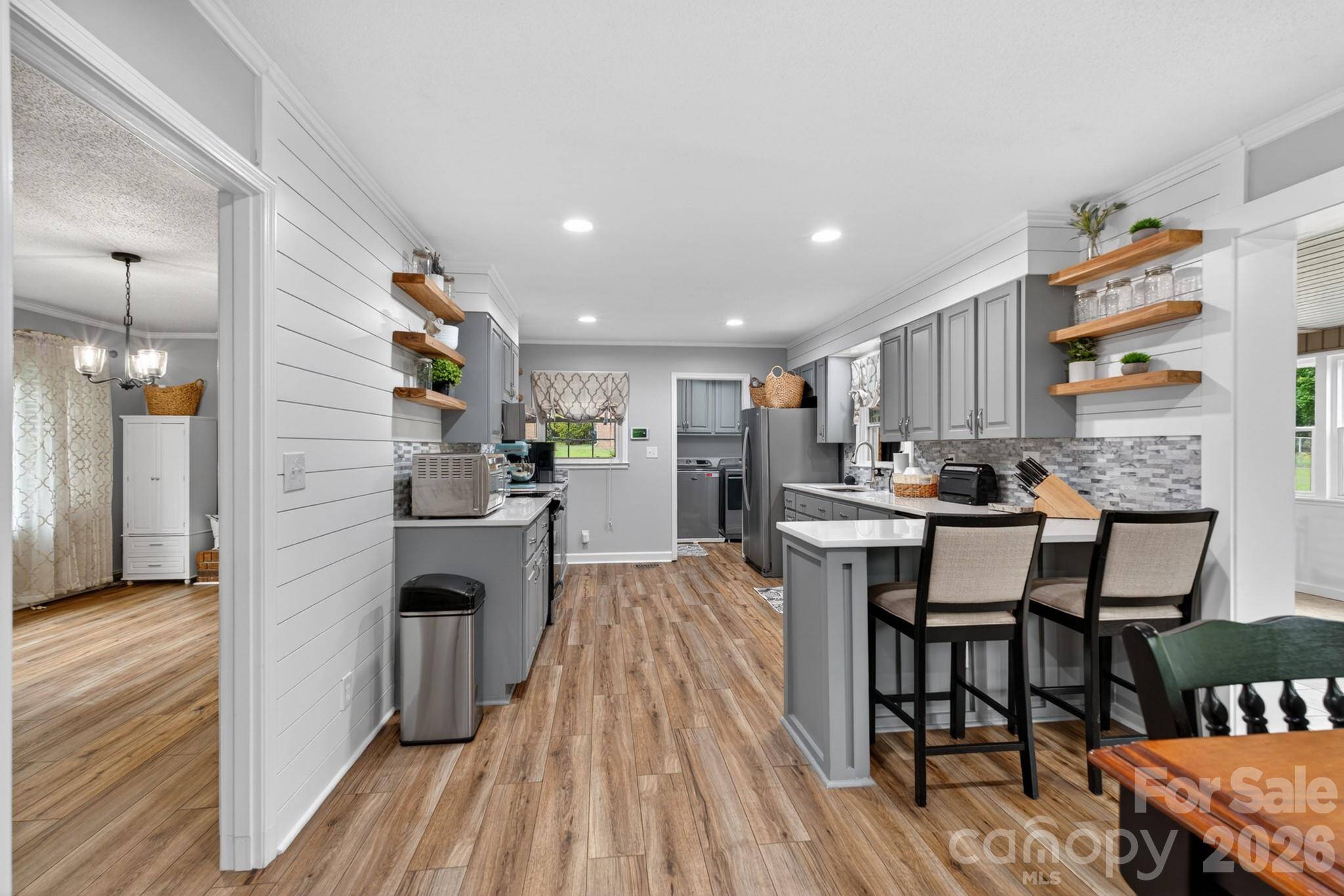 1172 Rainbow CIR, Catawba, SC 29704