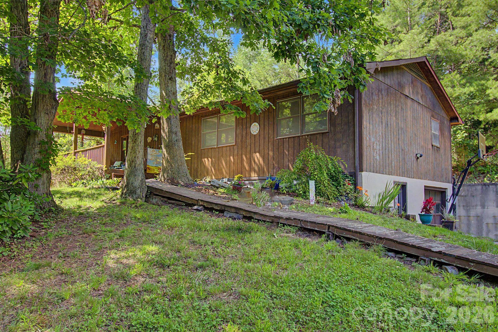 175 Pine Cove LN, Alexander, NC 28701