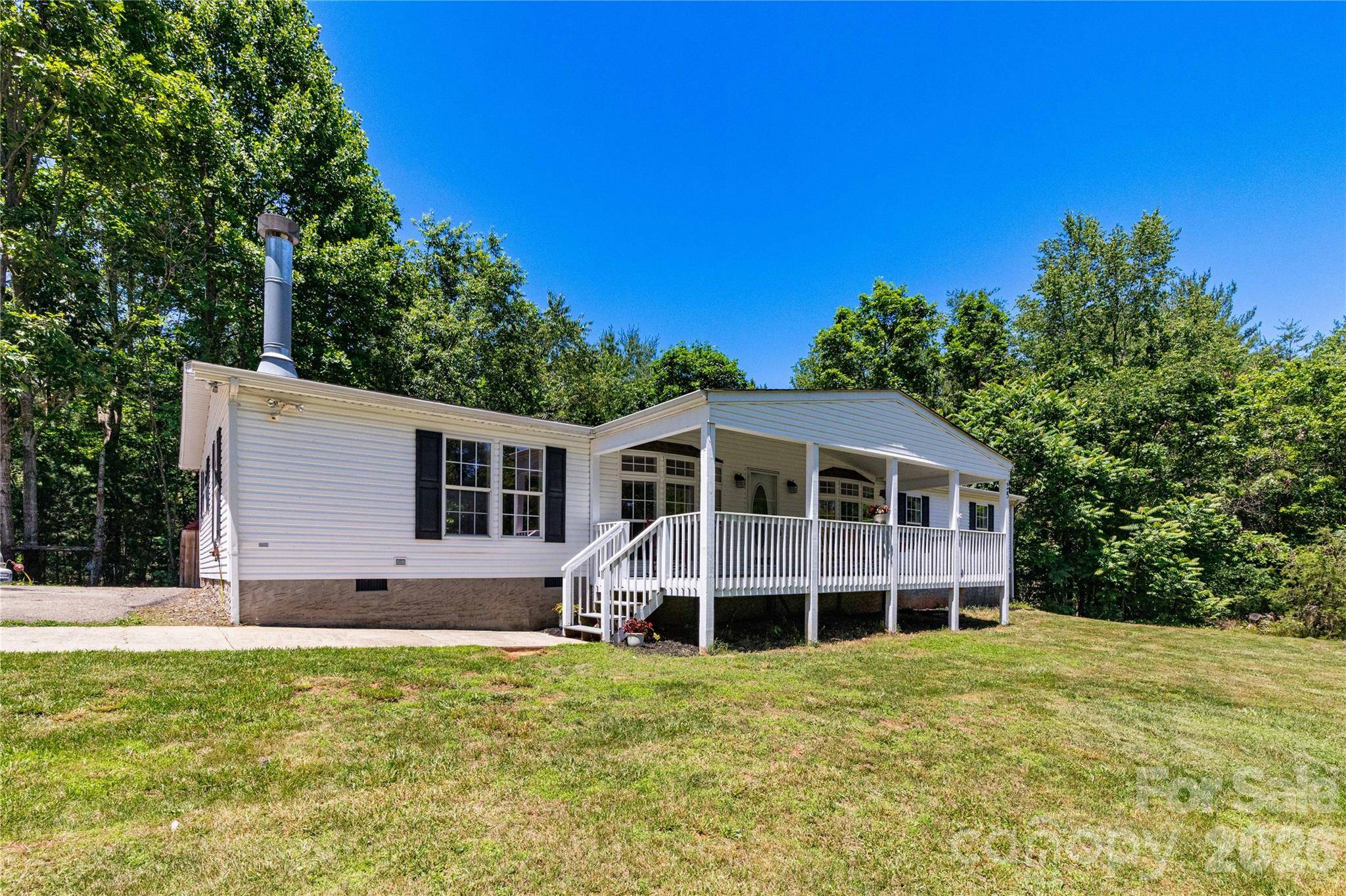 25 Sienna DR, Asheville, NC 28806