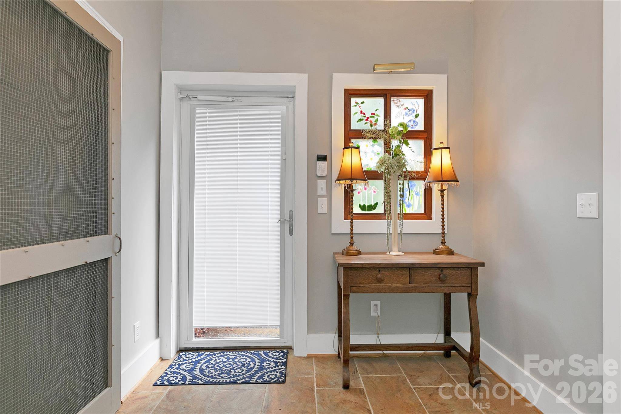 154 Chestnut LN, Cedar Mountain, NC 28718