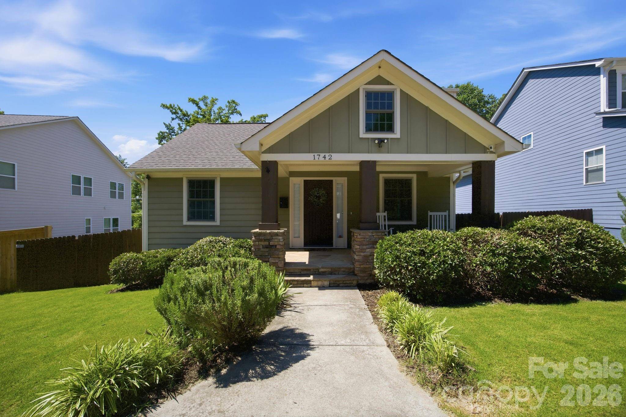 1742 Dunkirk DR, Charlotte, NC 28203