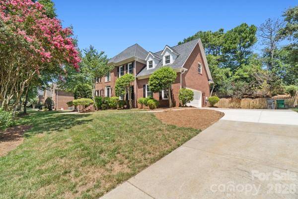 2328 Howerton CT, Charlotte, NC 28270