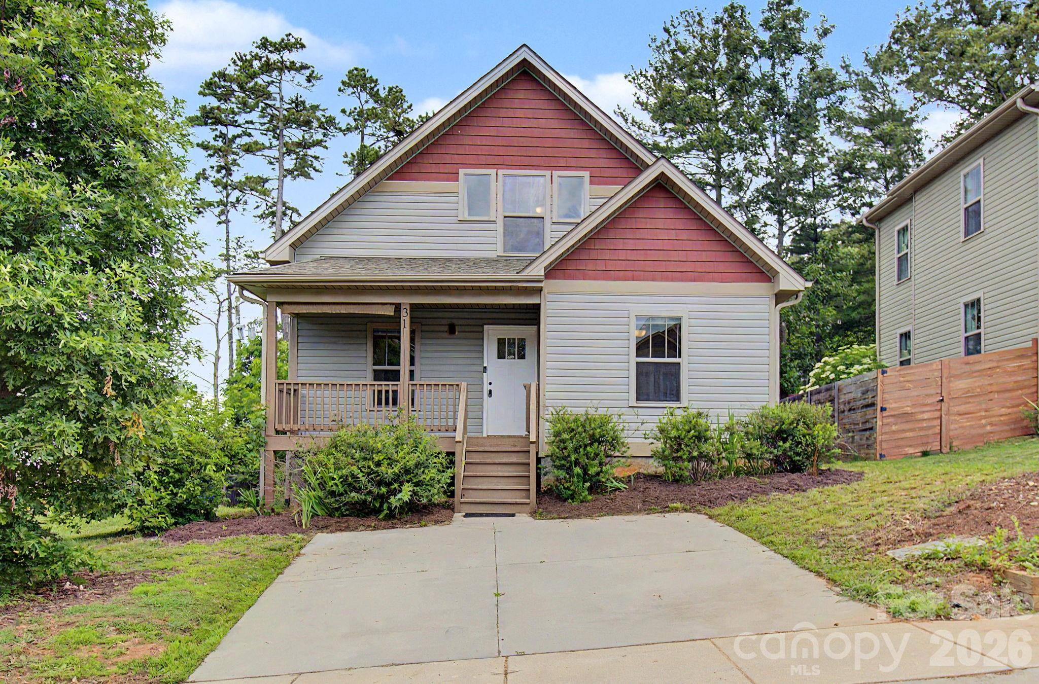 31 Yarrow Meadow RD, Weaverville, NC 28787