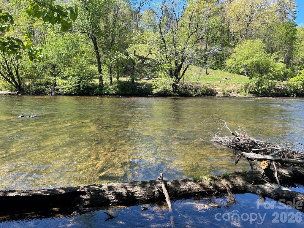 346 River Club DR, Cullowhee, NC 28723