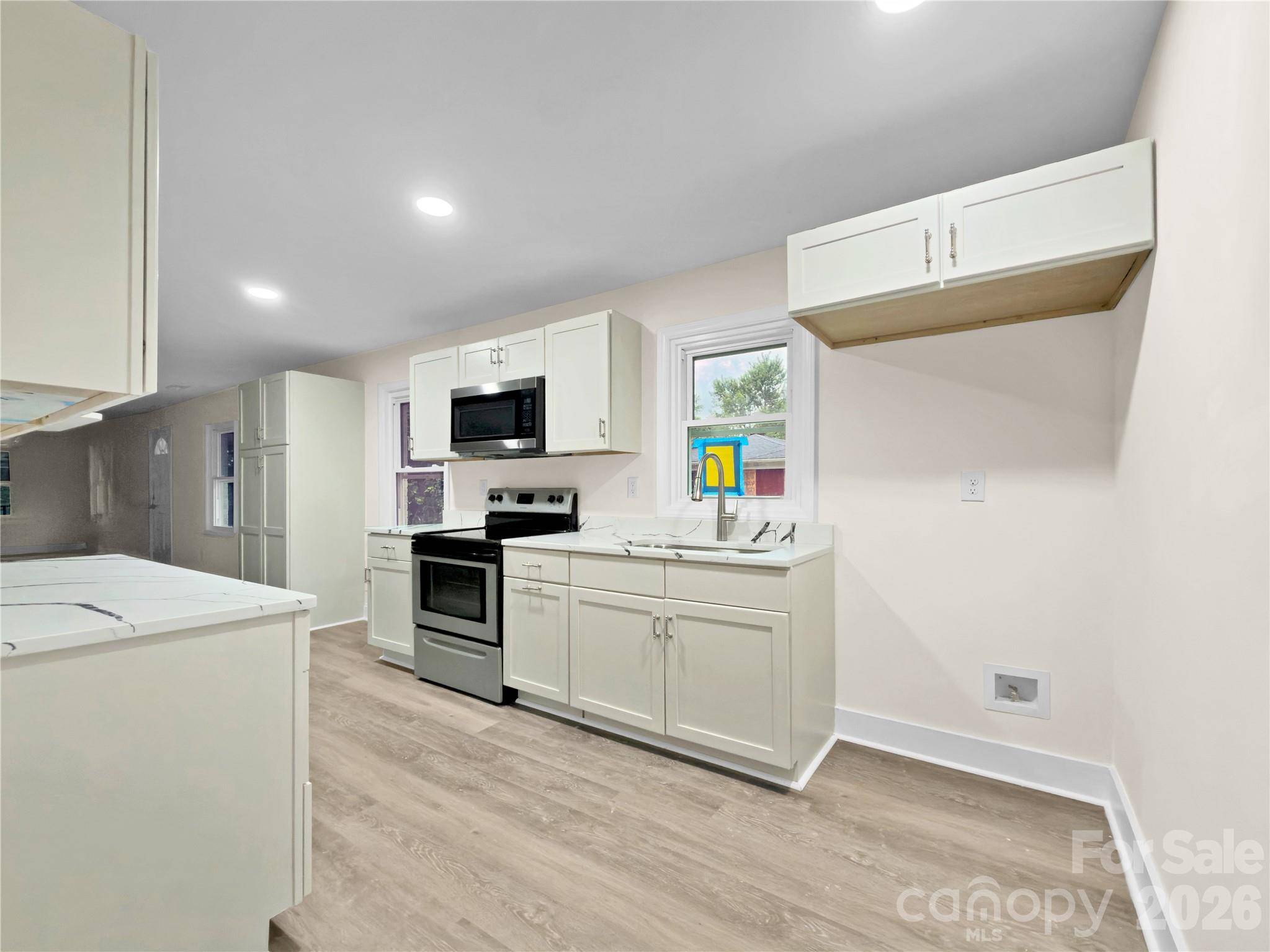 218 Palmer ST NW, Lenoir, NC 28645